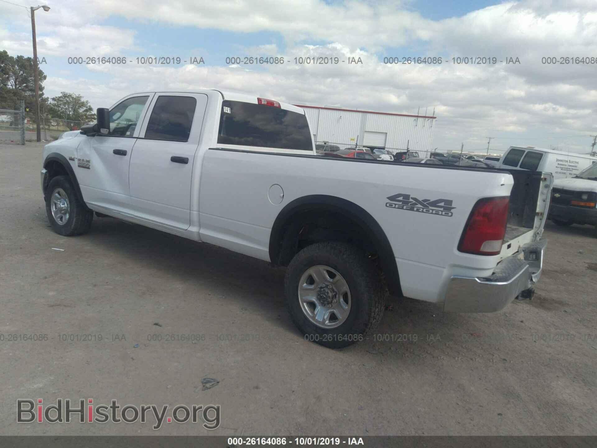 2017 RAM 2500 - VIN: 3C6UR5HJ2HG679690 - Photo 3