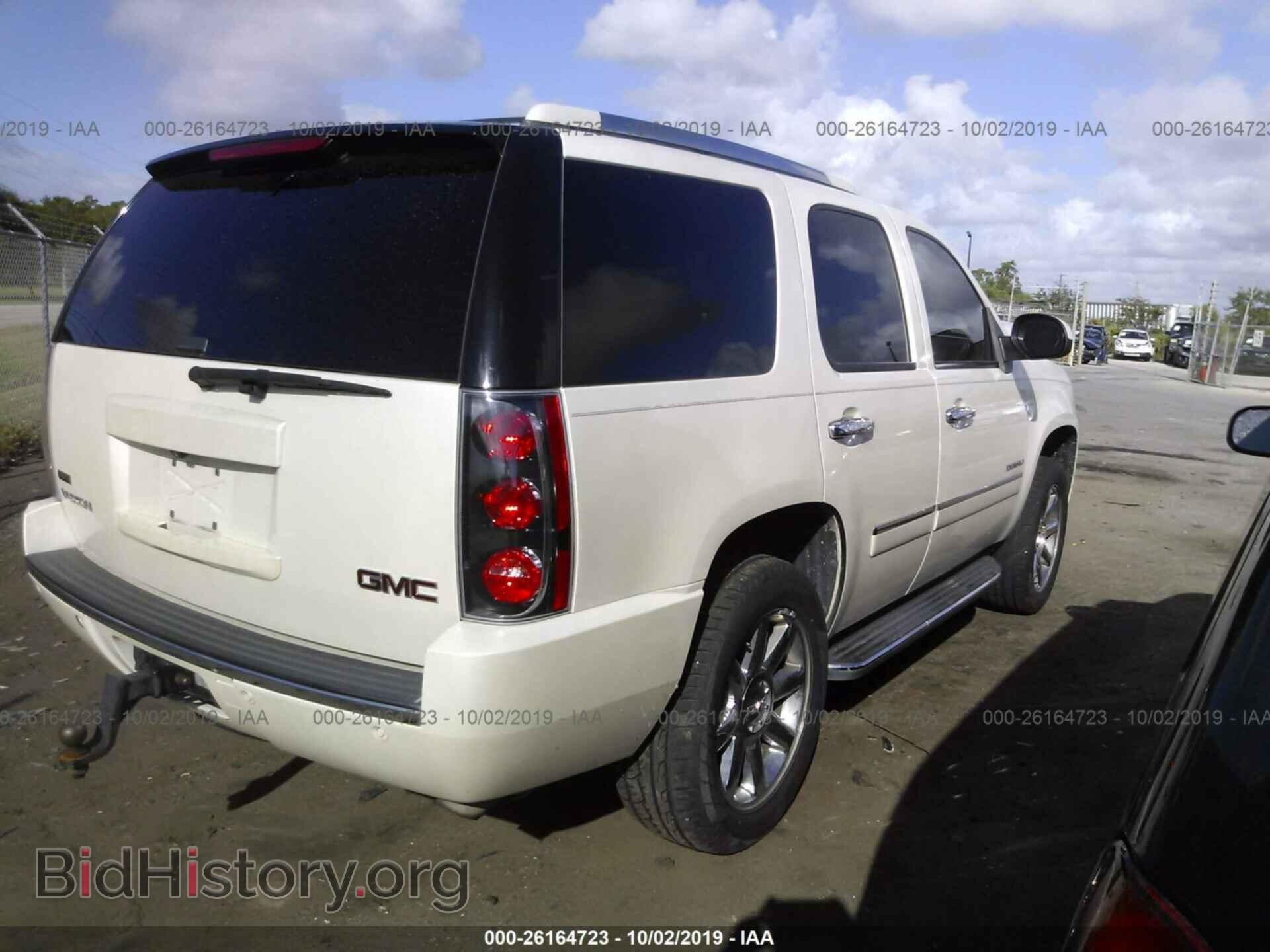 2010 GMC YUKON - VIN: 1GKUKEEF9AR187097 - Photo 4