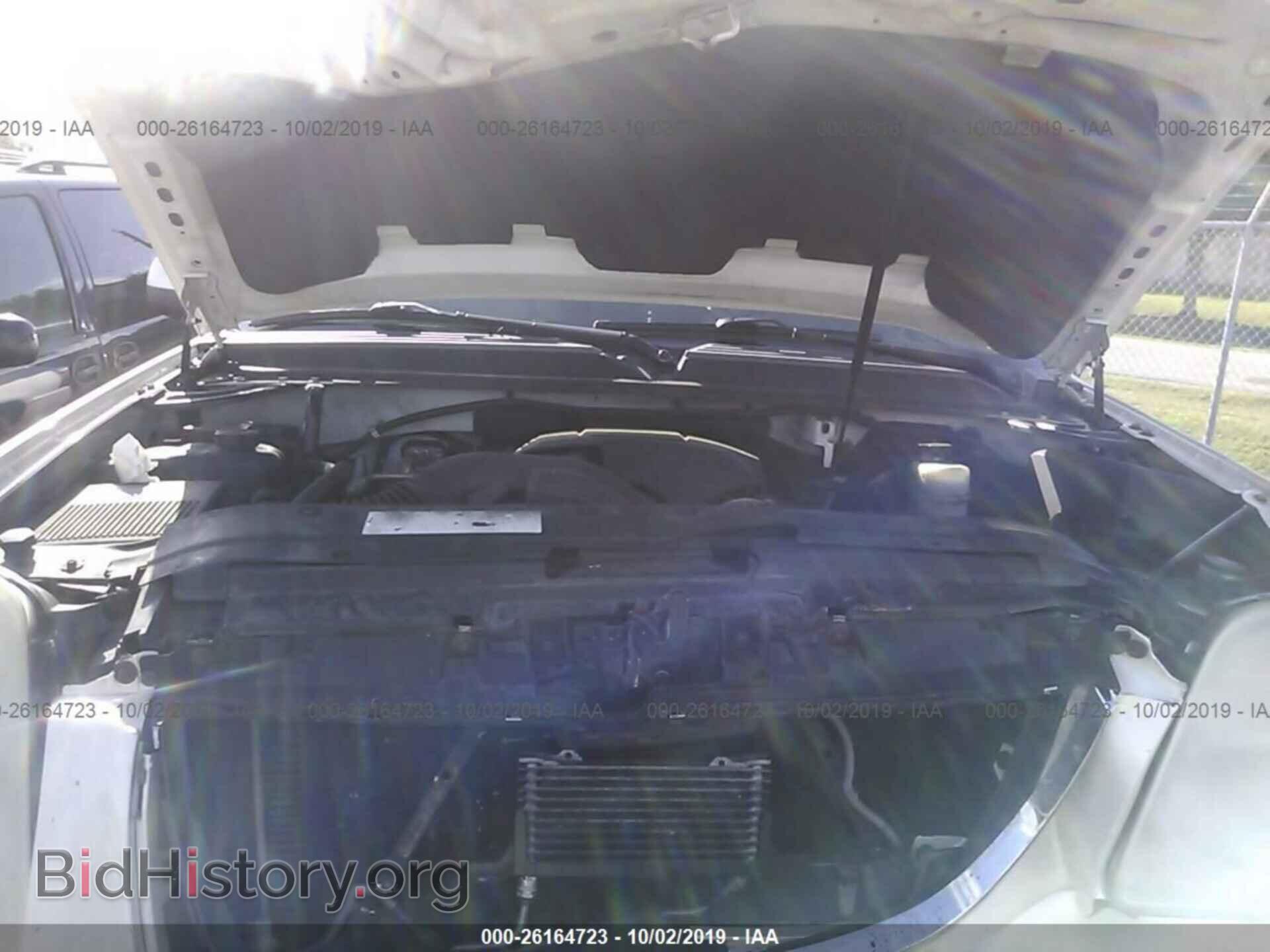 2010 GMC YUKON - VIN: 1GKUKEEF9AR187097 - Photo 10