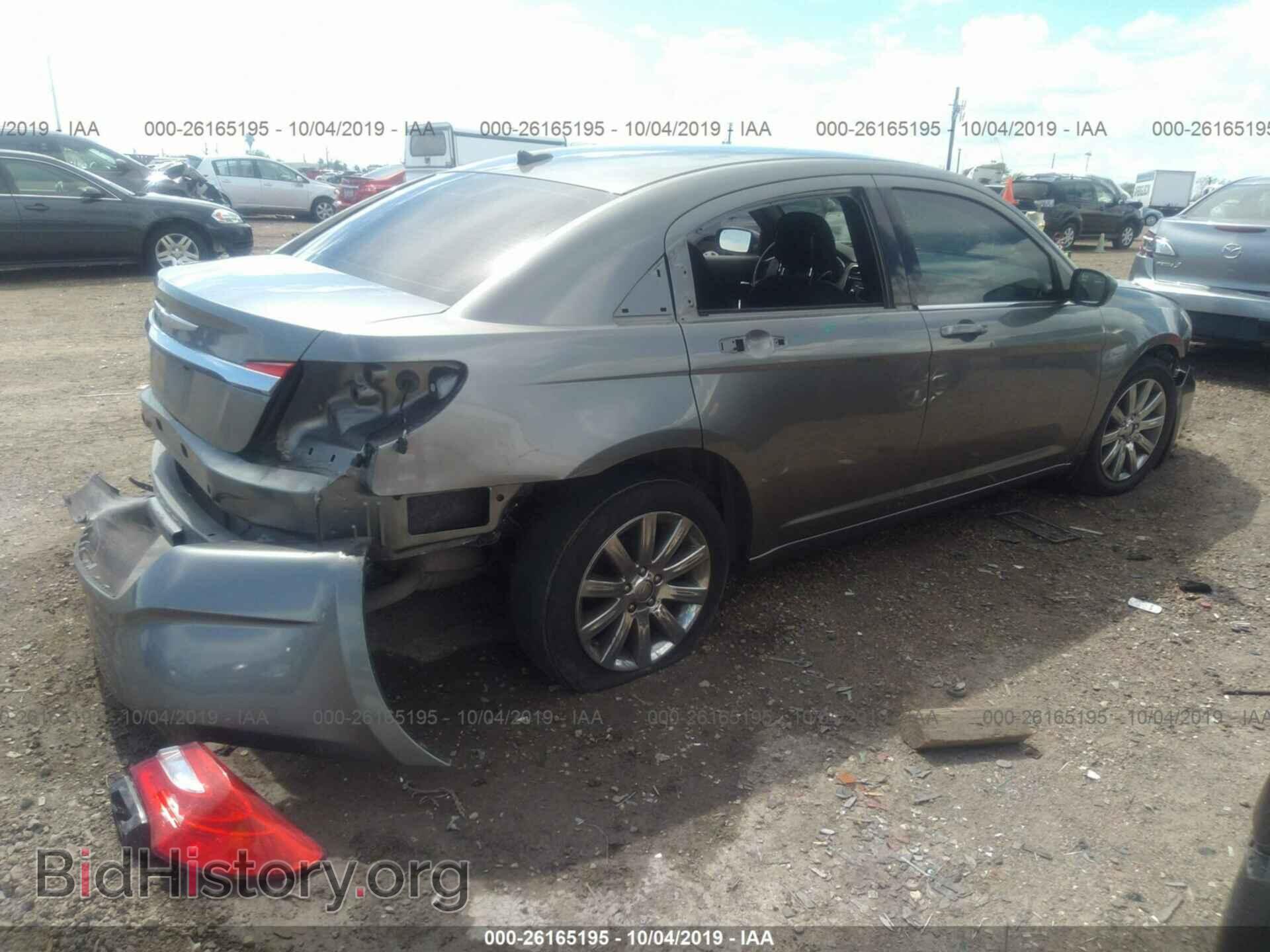 2013 CHRYSLER 200 - VIN: 1C3CCBBG8DN658835 - Фото 4
