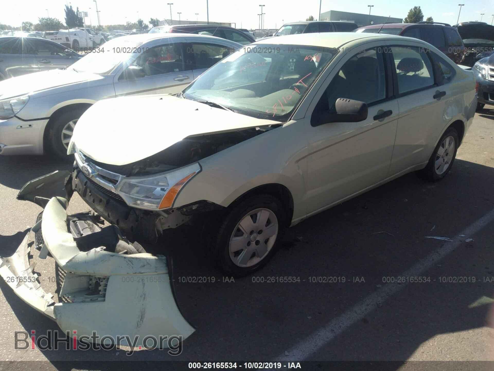 2011 FORD FOCUS - VIN: 1FAHP3EN7BW166316 - Photo 2