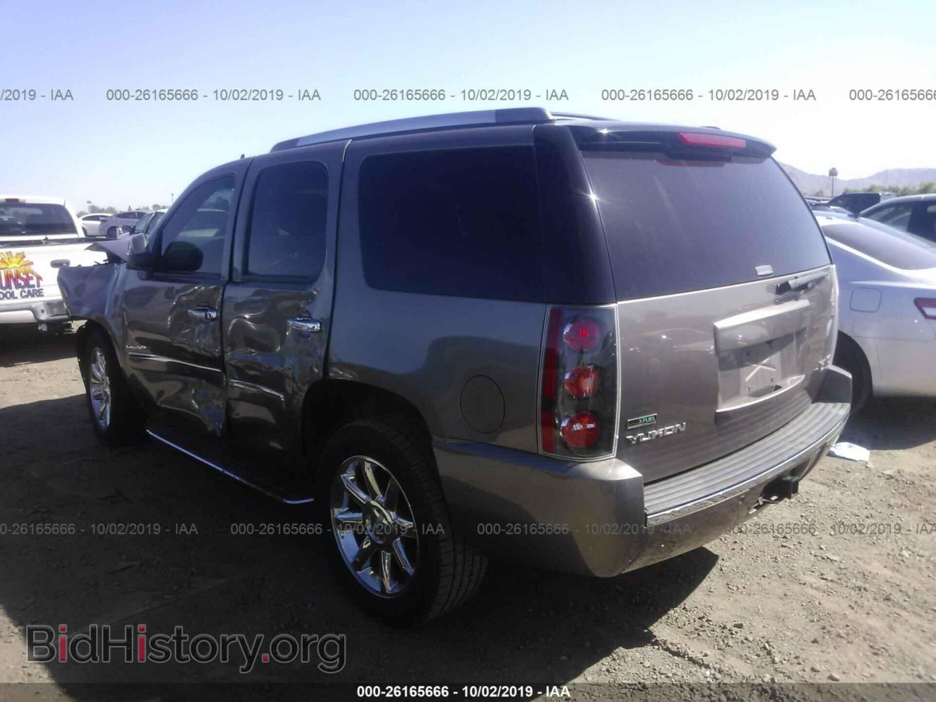 2011 GMC YUKON - VIN: 1GKS1EEF9BR392947 - Photo 3
