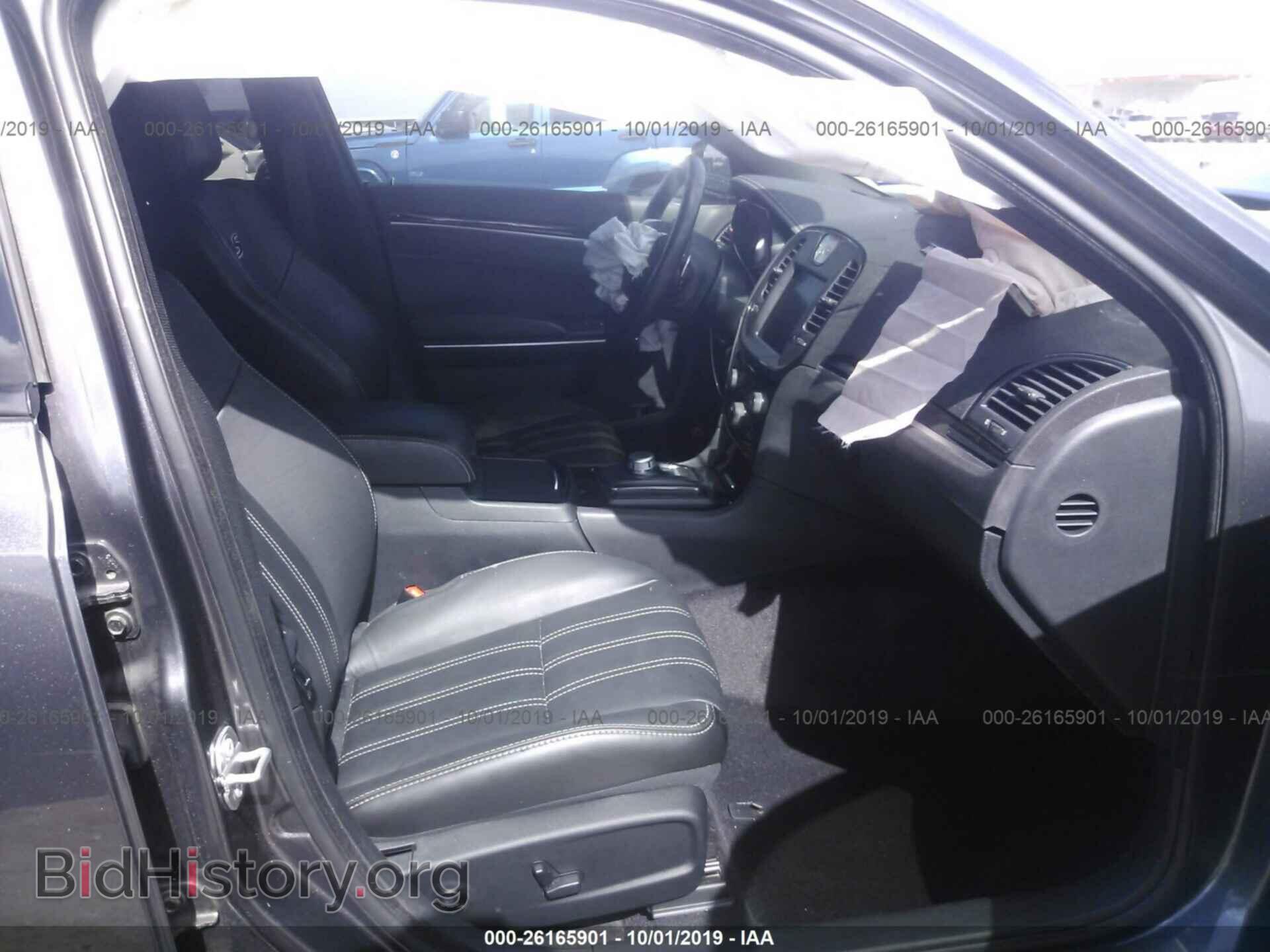 2017 CHRYSLER 300 - VIN: 2C3CCABG1HH653436 - Фото 5