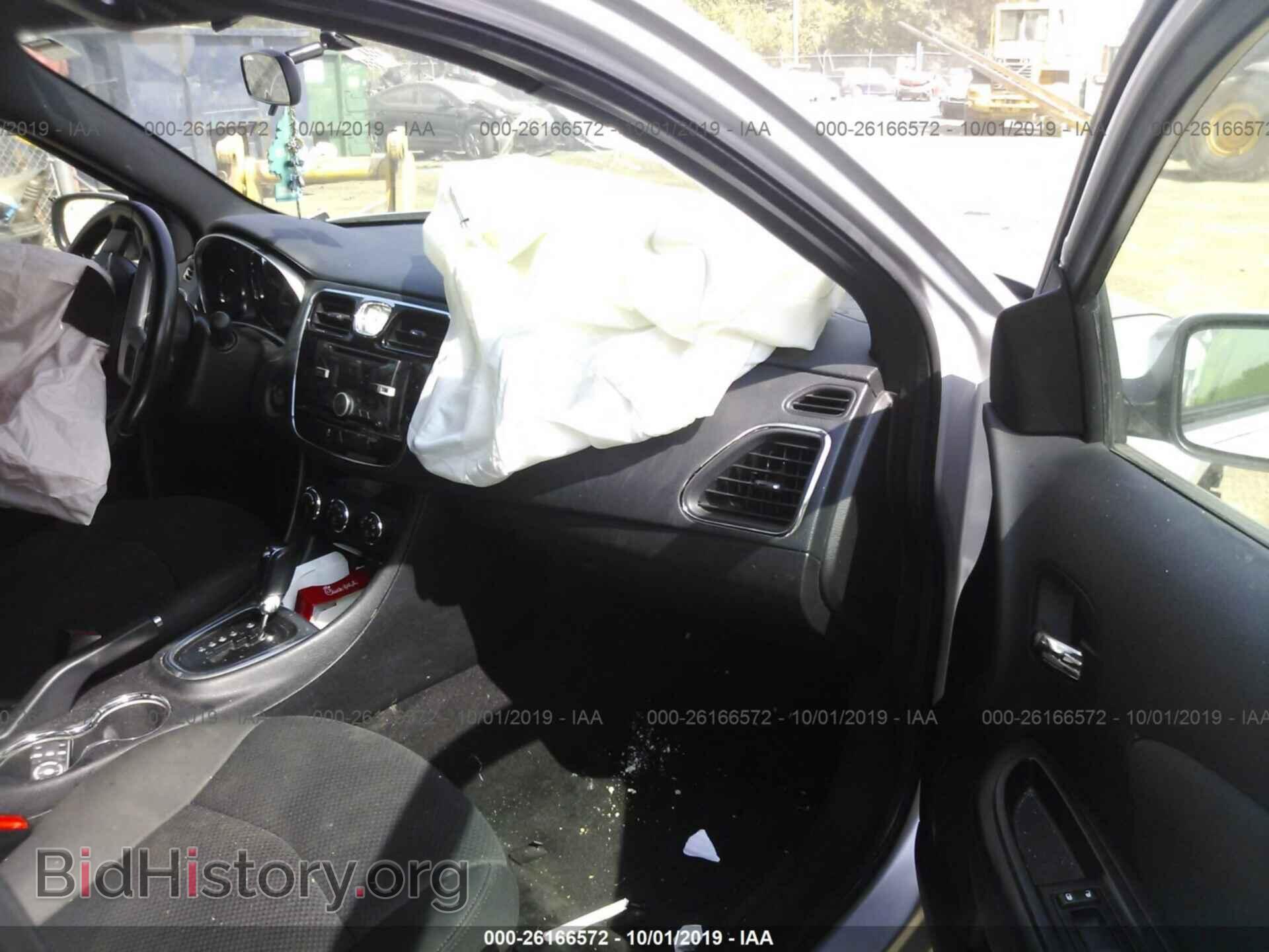 2012 CHRYSLER 200 - VIN: 1C3CCBBB1CN127351 - Photo 5
