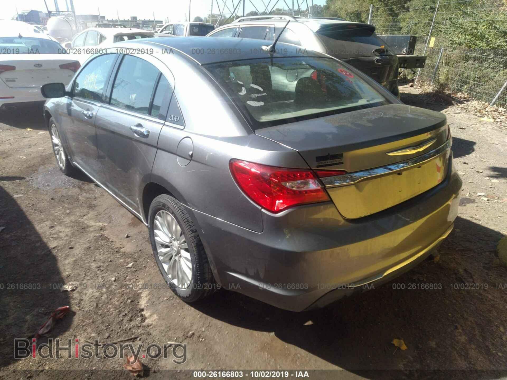 2012 CHRYSLER 200 - VIN: 1C3CCBCB1CN241817 - Photo 3