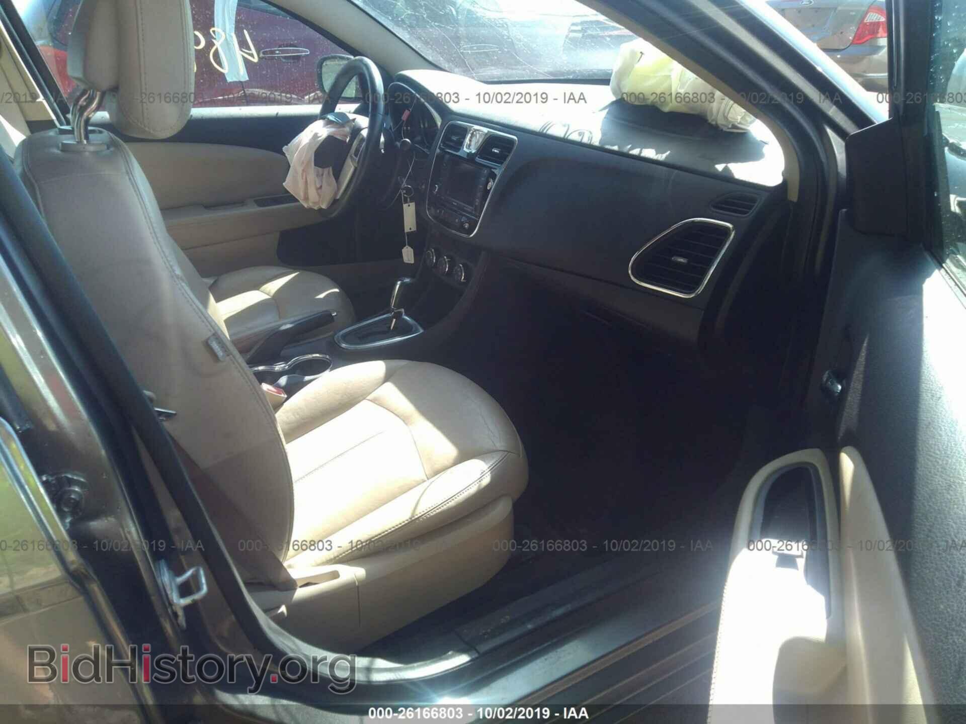 2012 CHRYSLER 200 - VIN: 1C3CCBCB1CN241817 - Photo 5