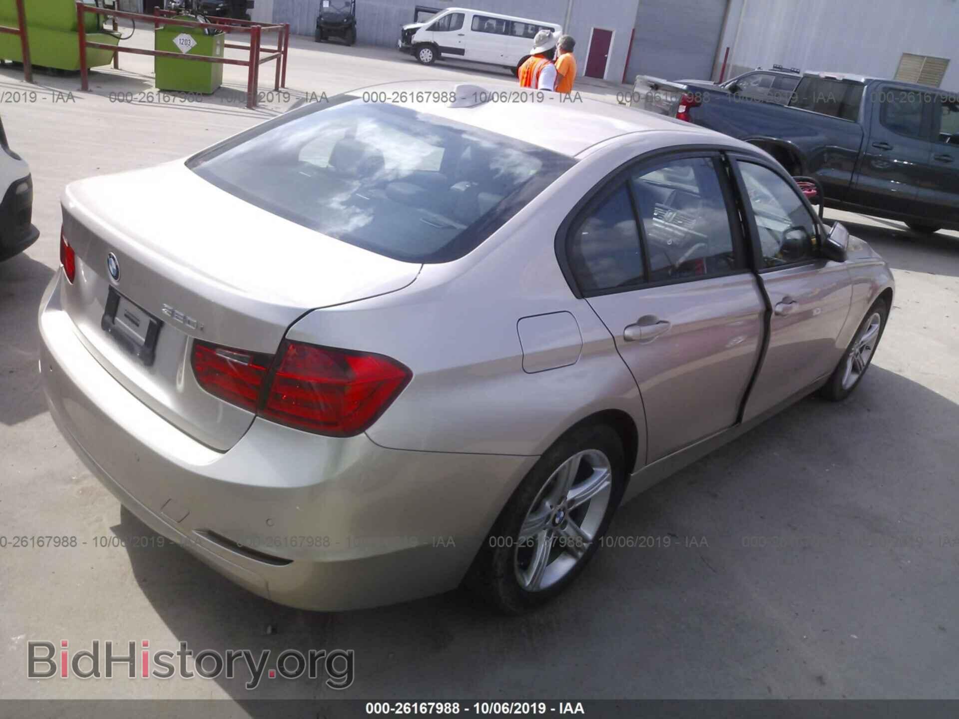 2015 BMW 320 - VIN: WBA3B1G58FNT02871 - Photo 4
