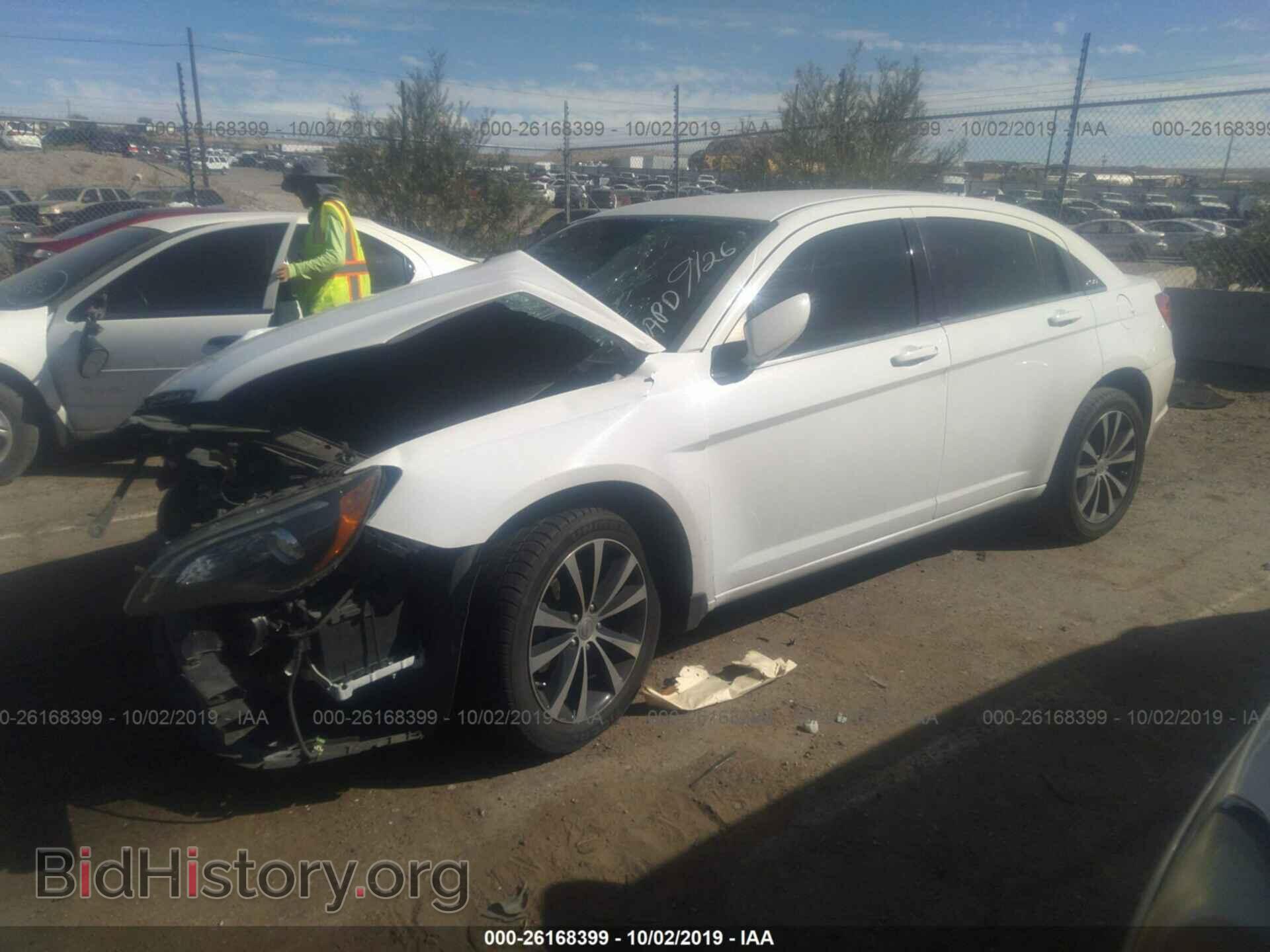 2014 CHRYSLER 200 - VIN: 1C3CCBBB0EN171943 - Фото 2