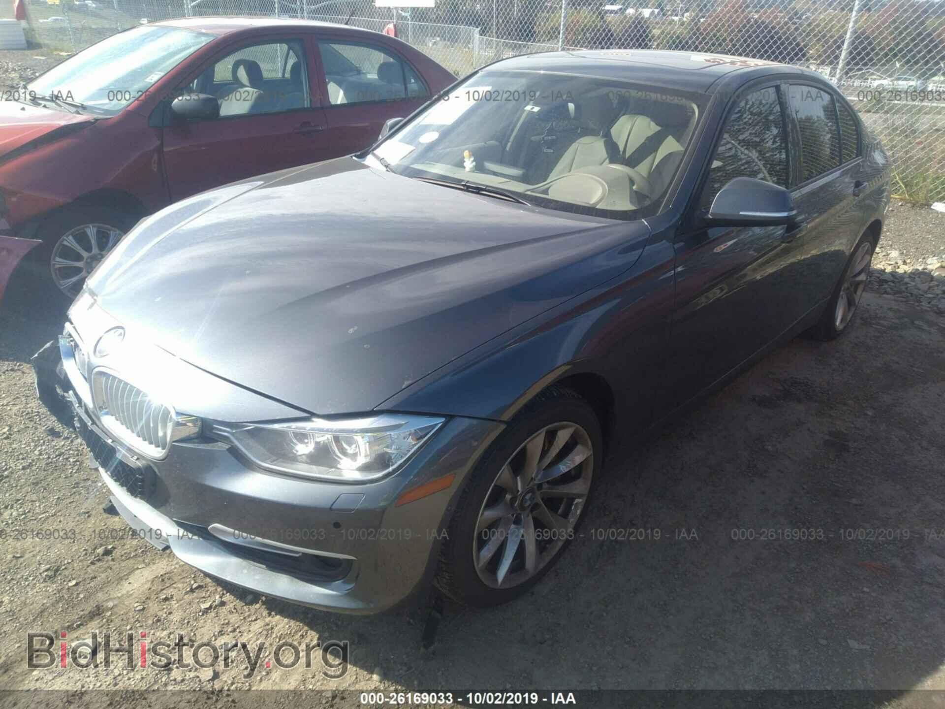 2012 BMW 328 - VIN: WBA3A5C59CF257431 - Фото 2