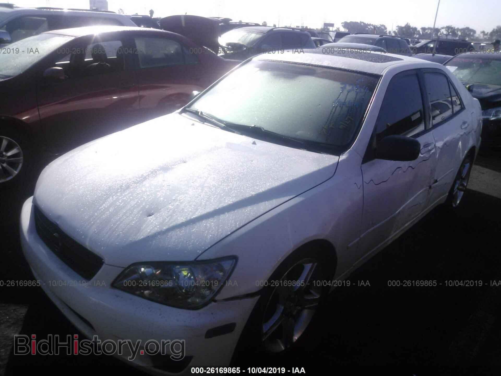 2001 LEXUS IS - VIN: JTHBD182010021228 - Фото 2