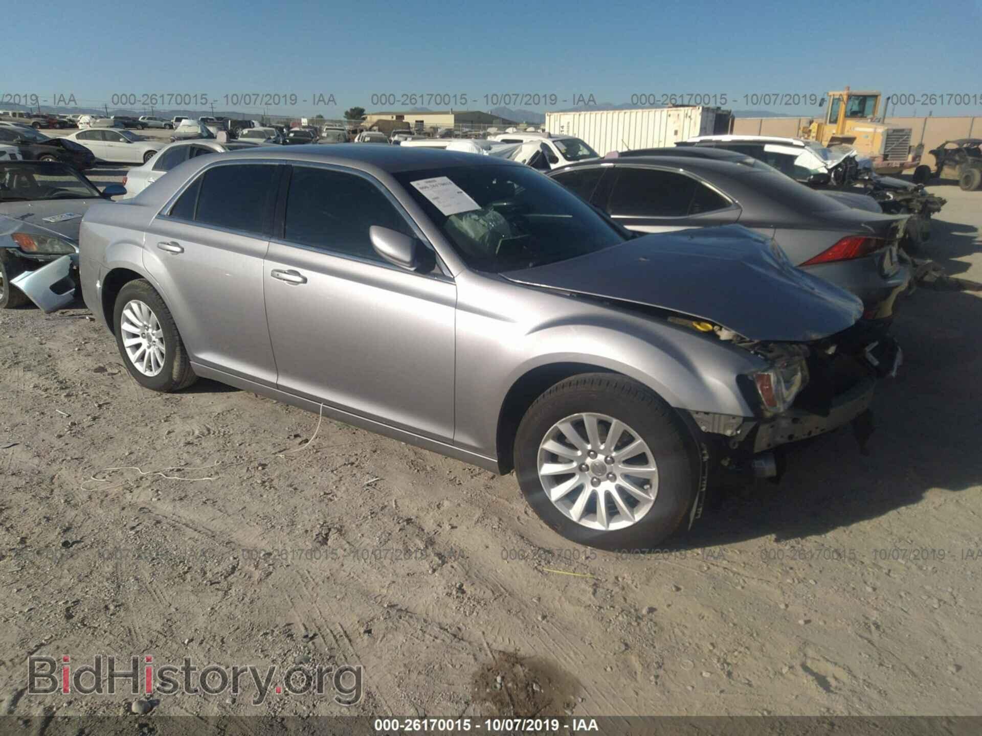 Фотография 2C3CCAAG6EH345823 - CHRYSLER 300 2014