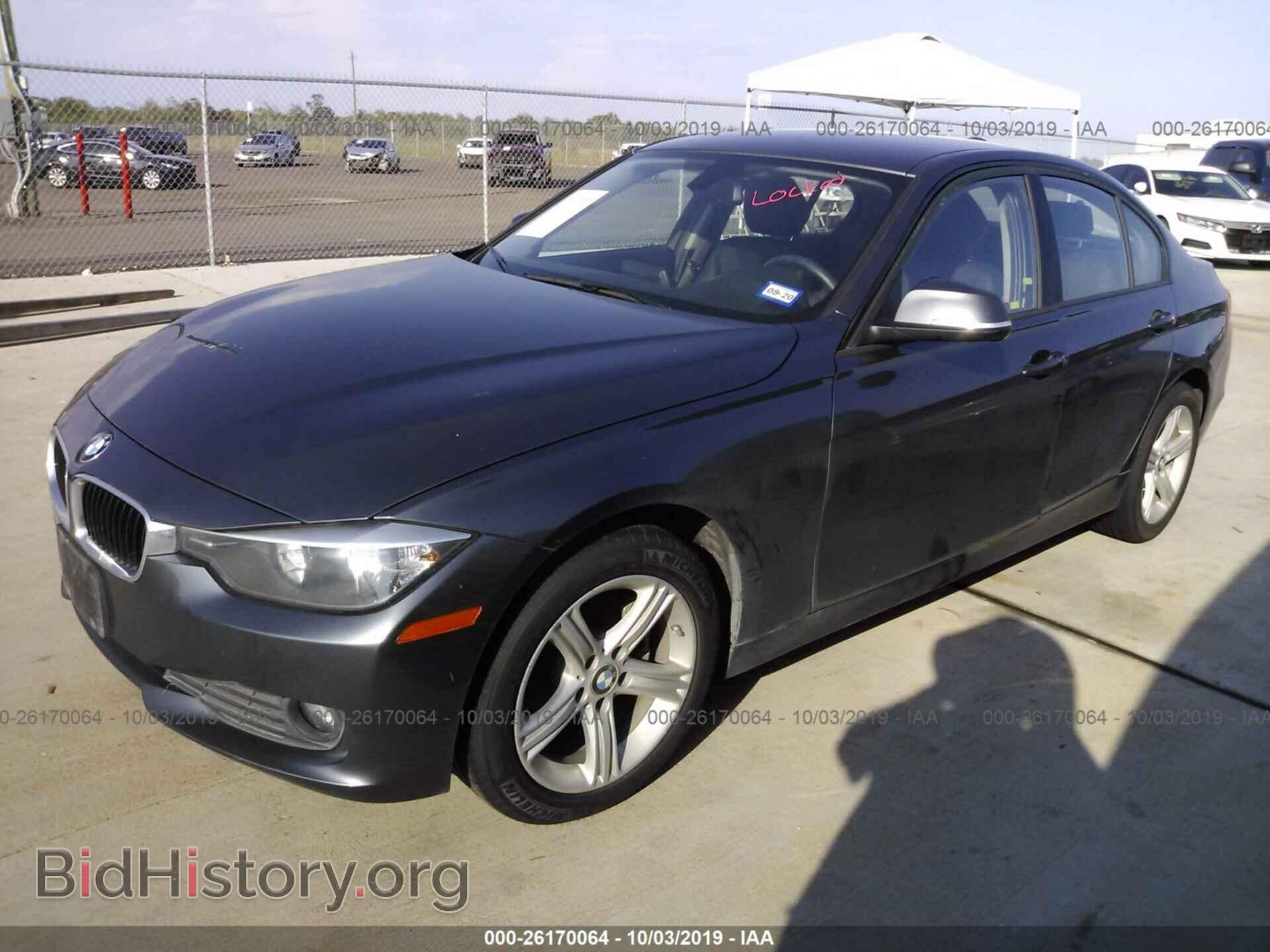 2015 BMW 320 - VIN: WBA3B1C5XFP831524 - Фото 2