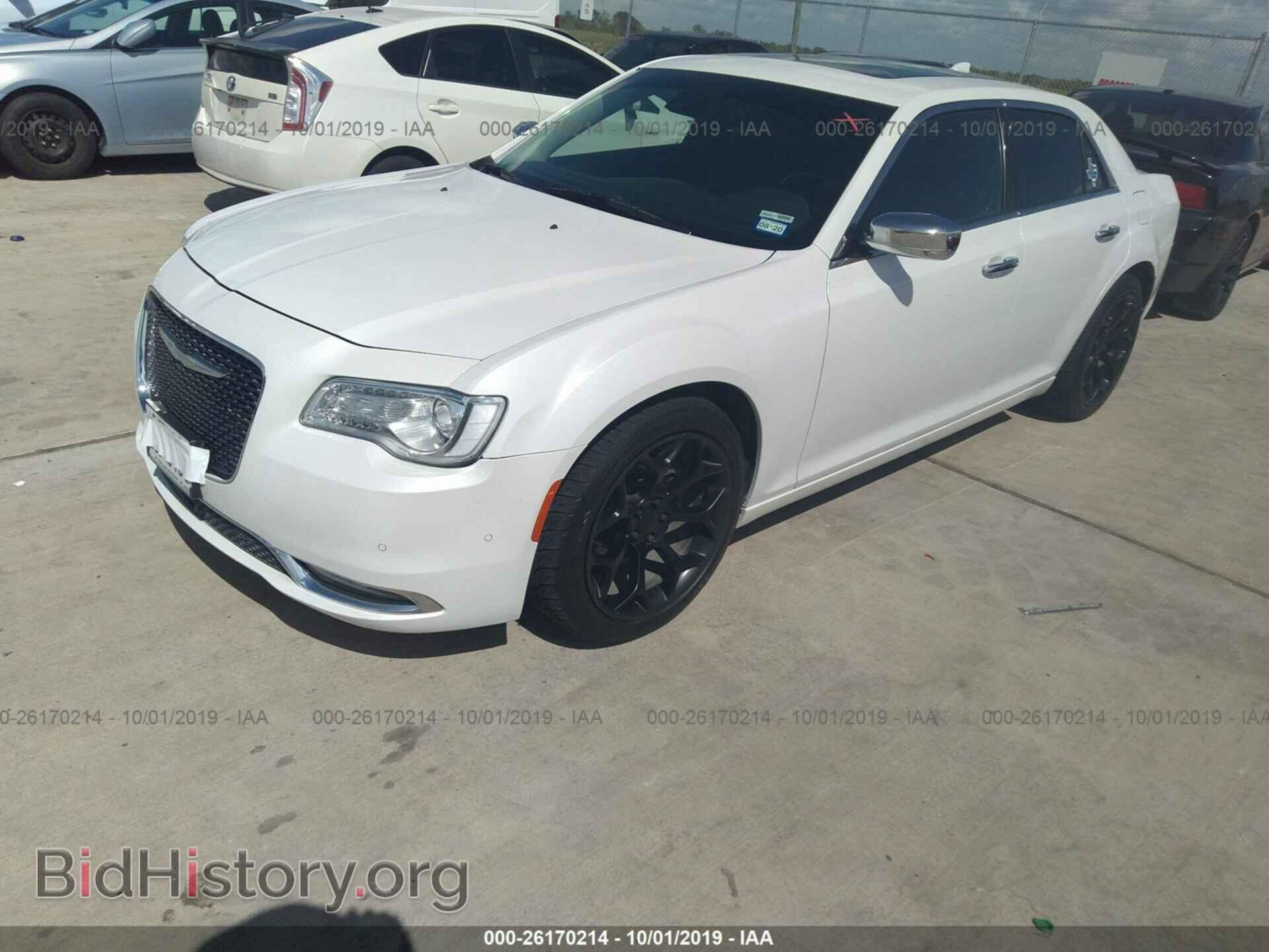 2015 CHRYSLER 300C - VIN: 2C3CCAET3FH882268 - Фото 2
