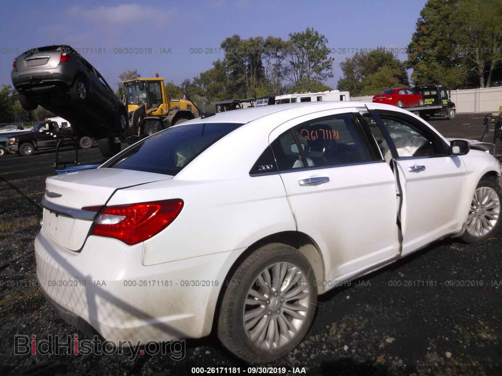 2011 CHRYSLER 200 - VIN: 1C3BC2FB7BN612601 - Фото 4