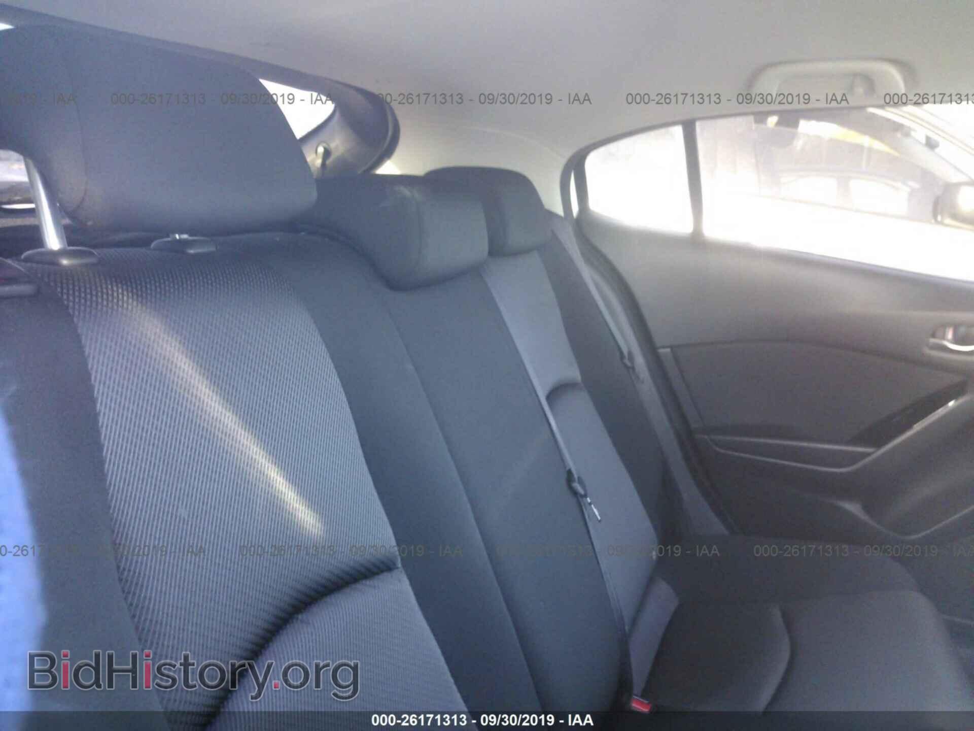 2017 MAZDA 3 - VIN: 3MZBN1K74HM105575 - Фото 8