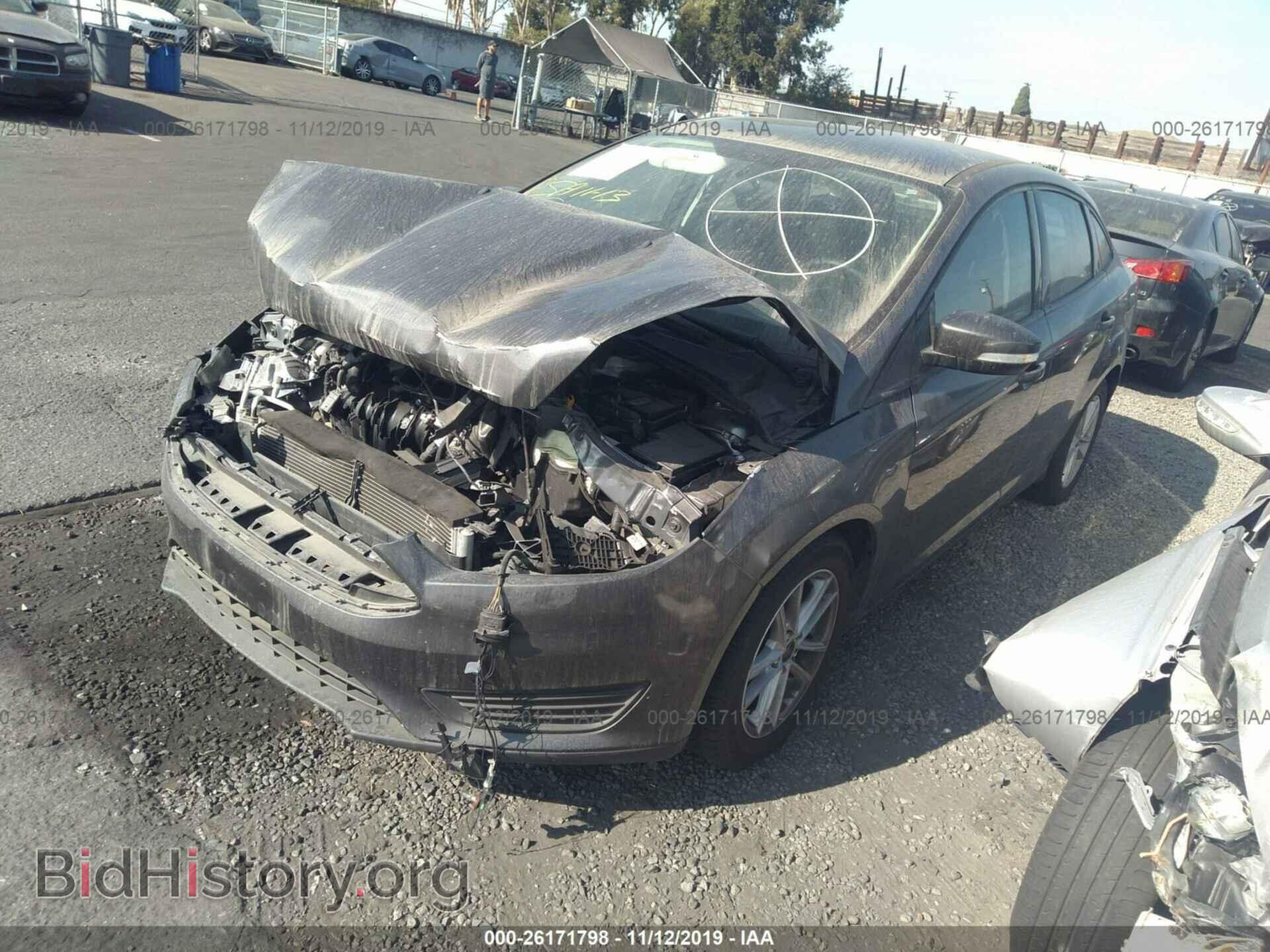2017 FORD FOCUS - VIN: 1FADP3F28HL300232 - Фото 2