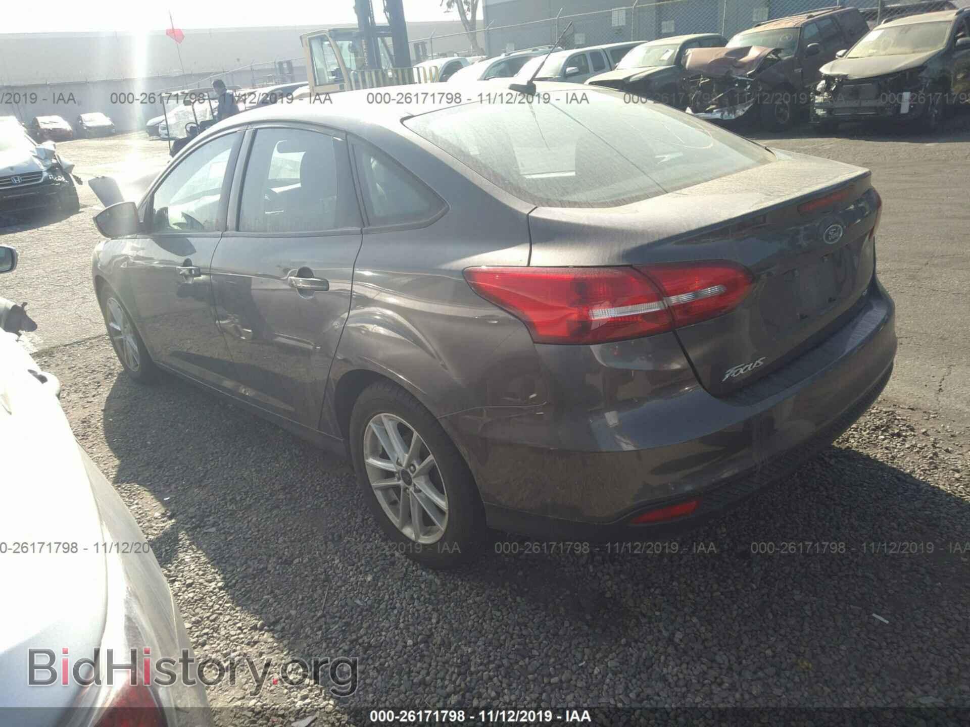 2017 FORD FOCUS - VIN: 1FADP3F28HL300232 - Фото 3