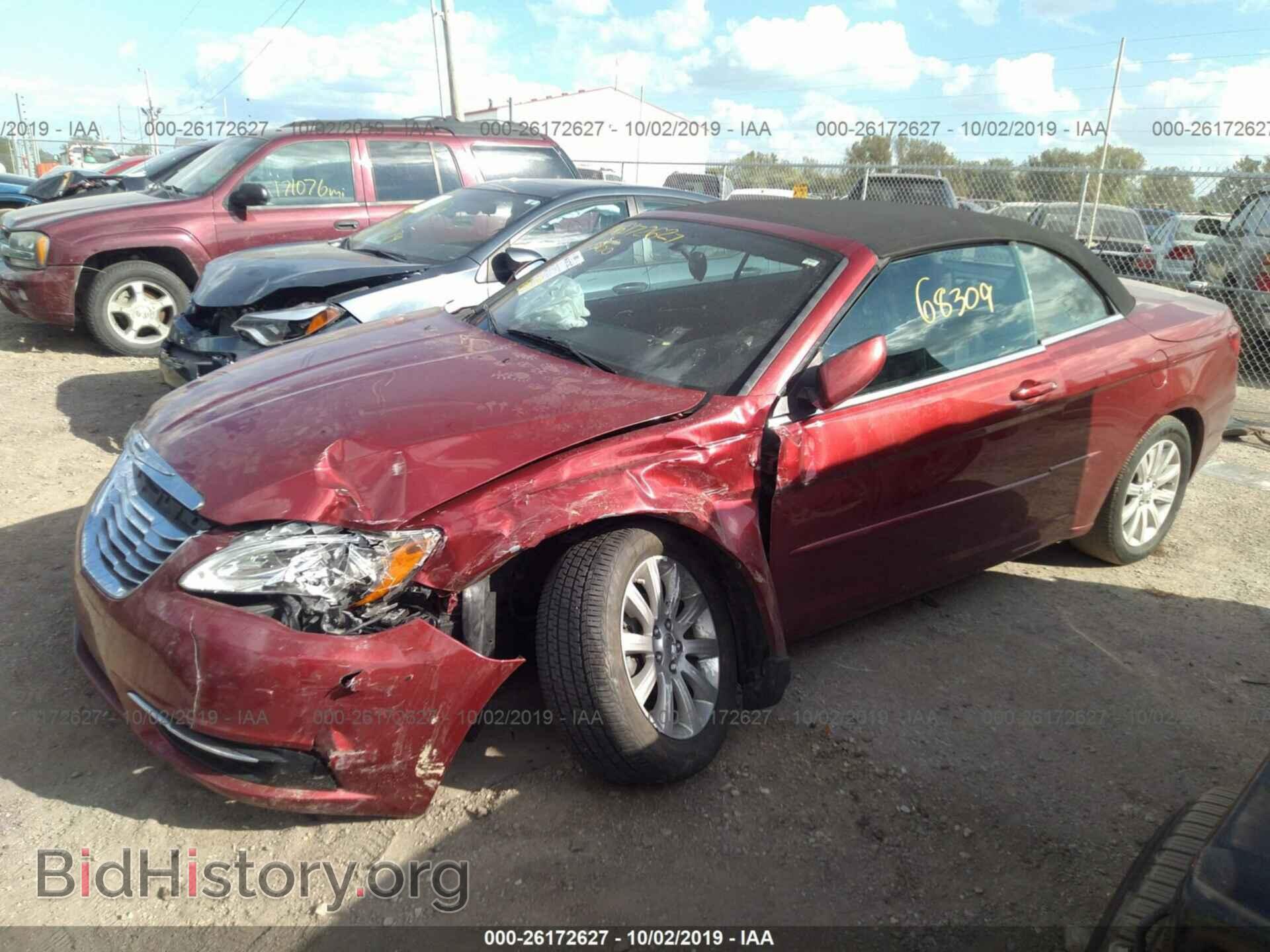 2013 CHRYSLER 200 - VIN: 1C3BCBEG9DN766016 - Фото 2