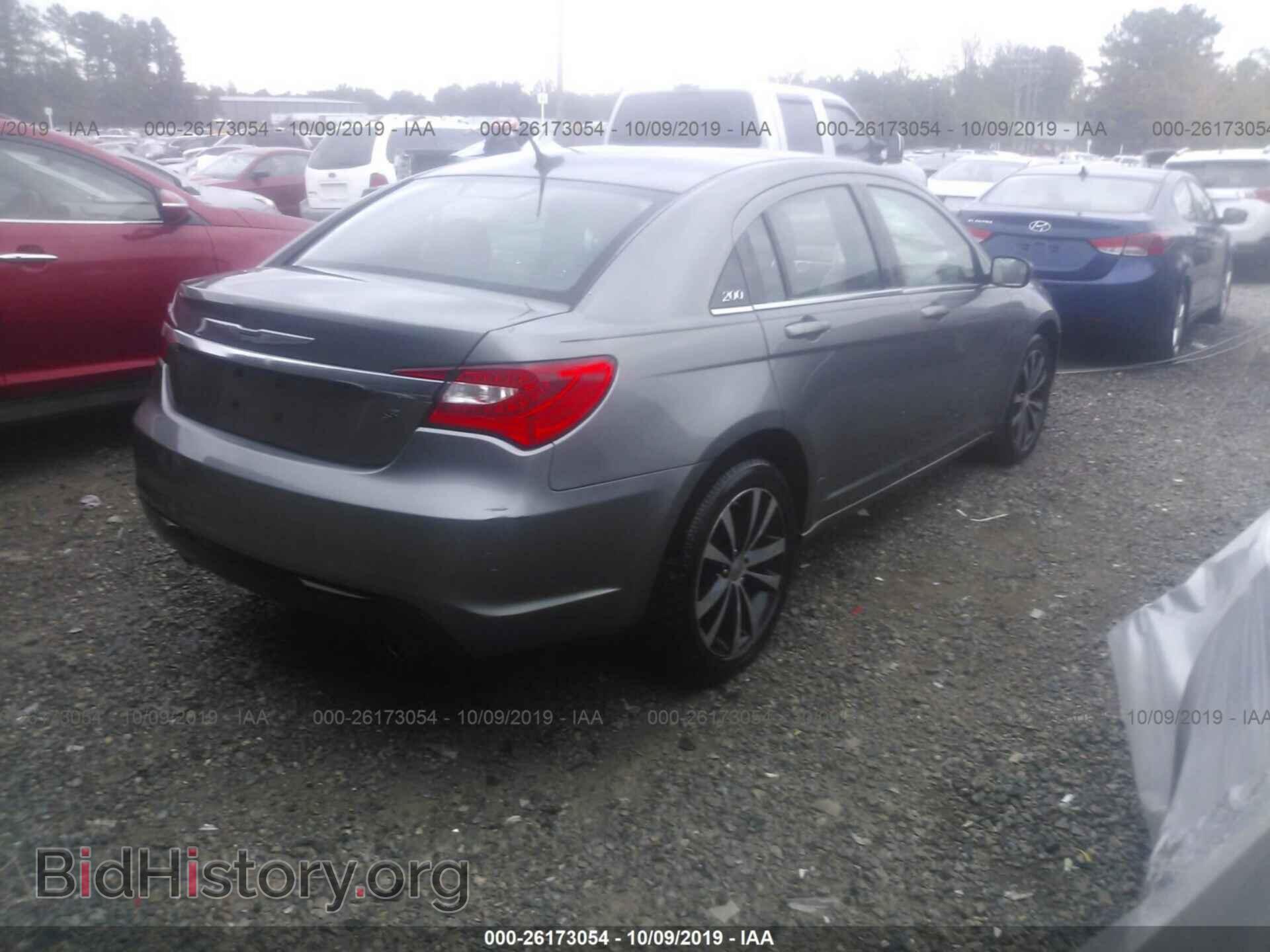 2012 CHRYSLER 200 - VIN: 1C3CCBHG7CN250767 - Photo 4