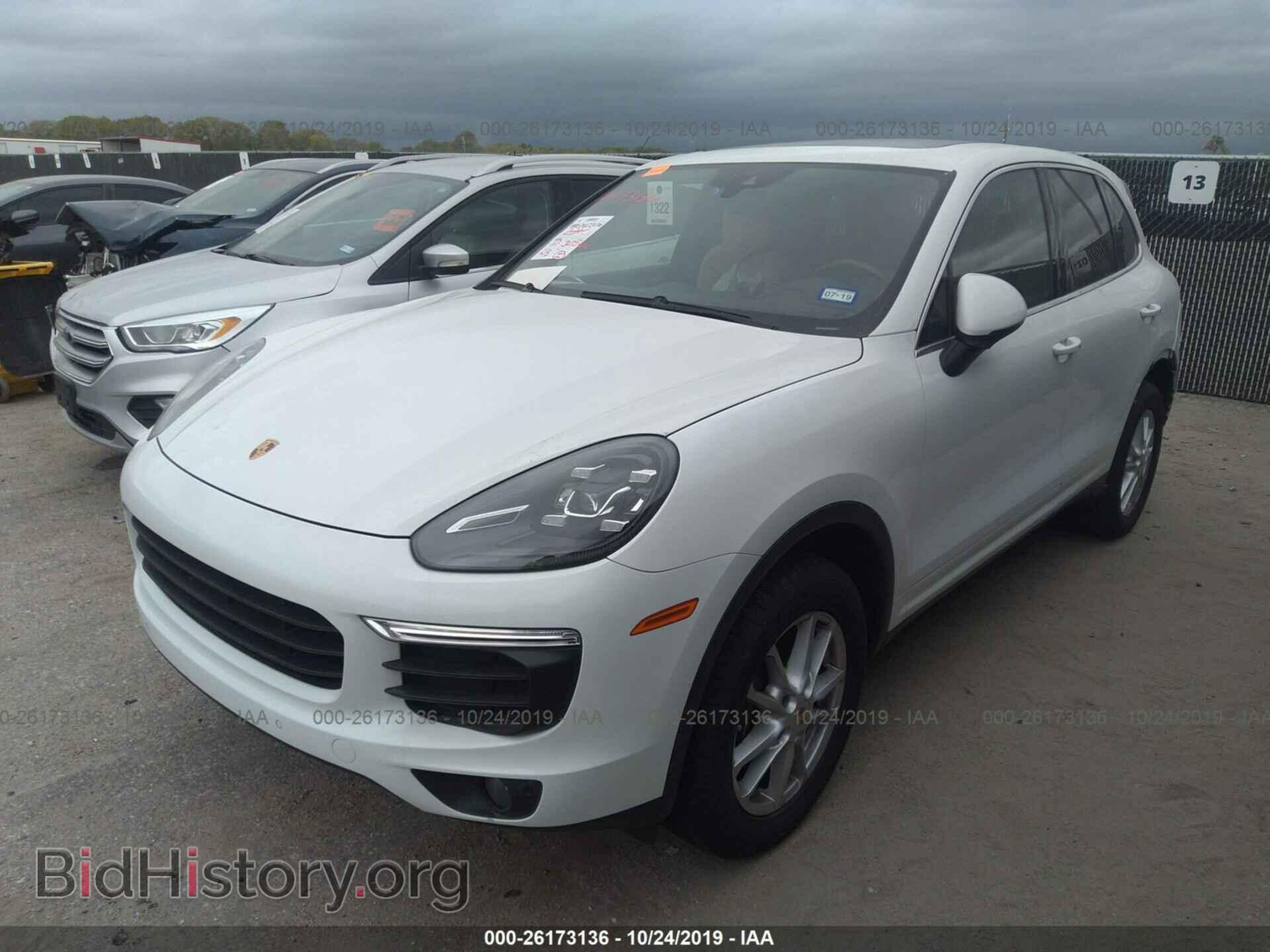 2016 PORSCHE CAYENNE - VIN: WP1AA2A29GLA09316 - Photo 2
