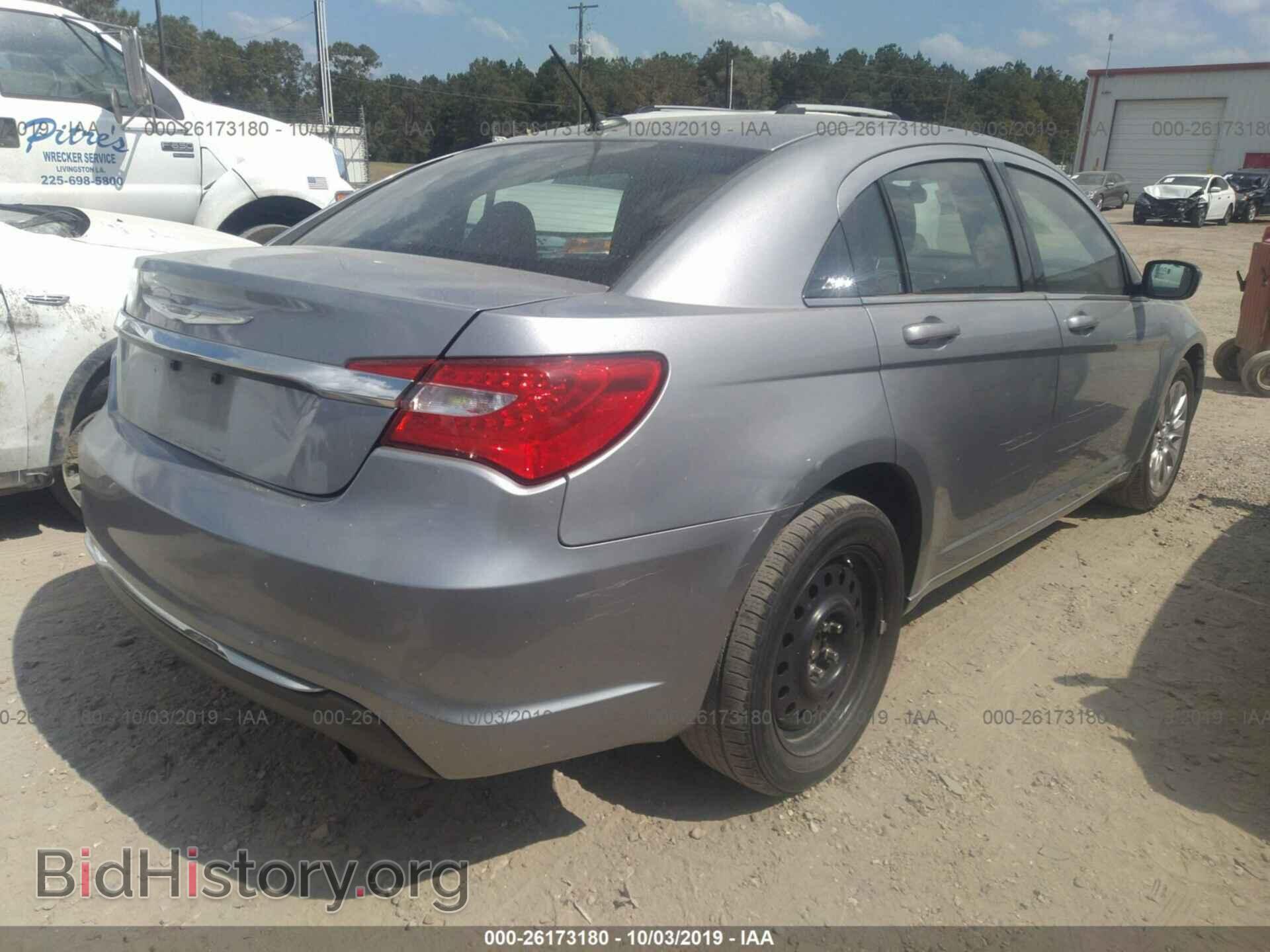 2013 CHRYSLER 200 - VIN: 1C3CCBAB3DN734130 - Фото 4