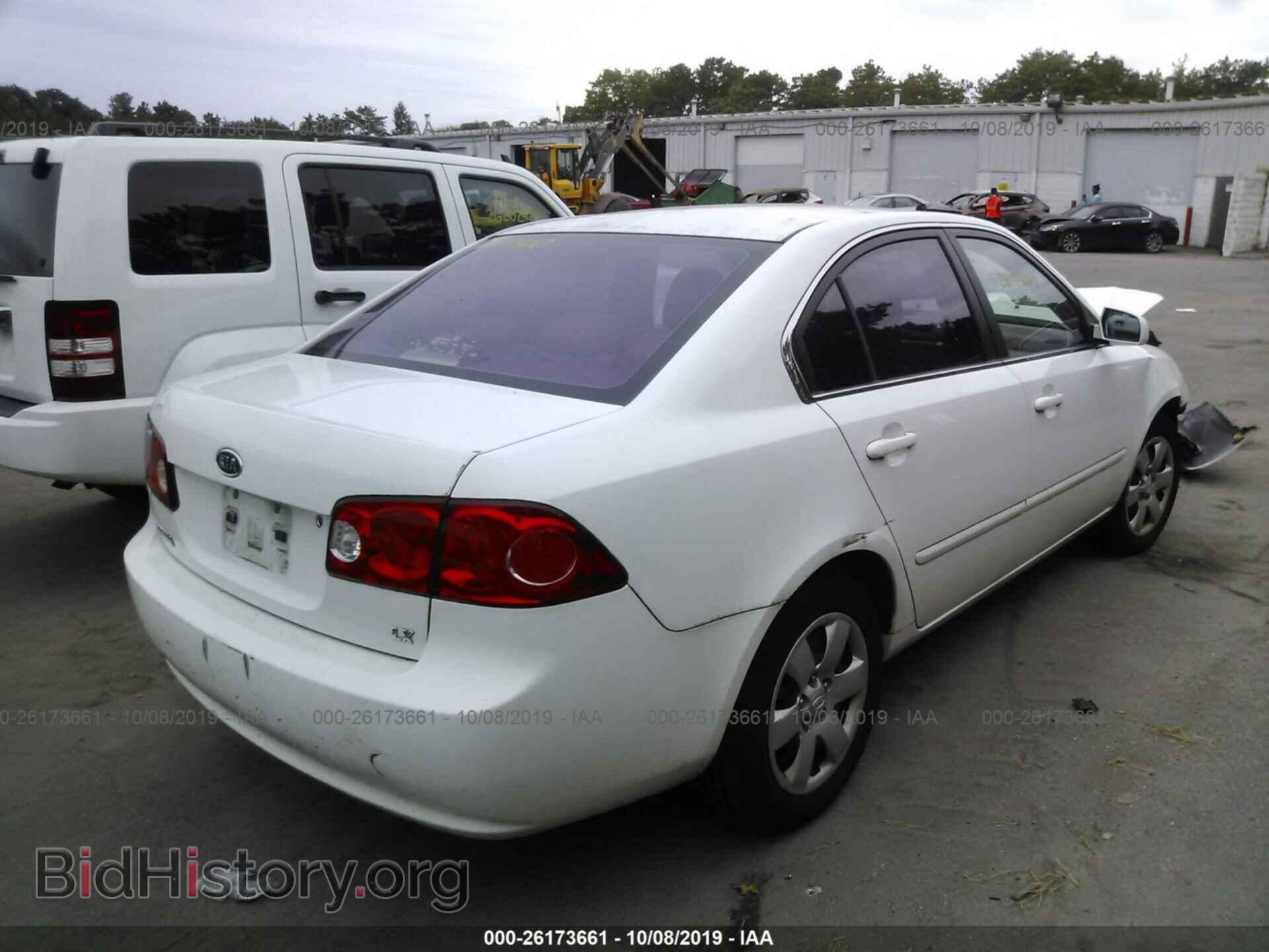 2008 KIA OPTIMA - VIN: KNAGE123785197306 - Фото 4