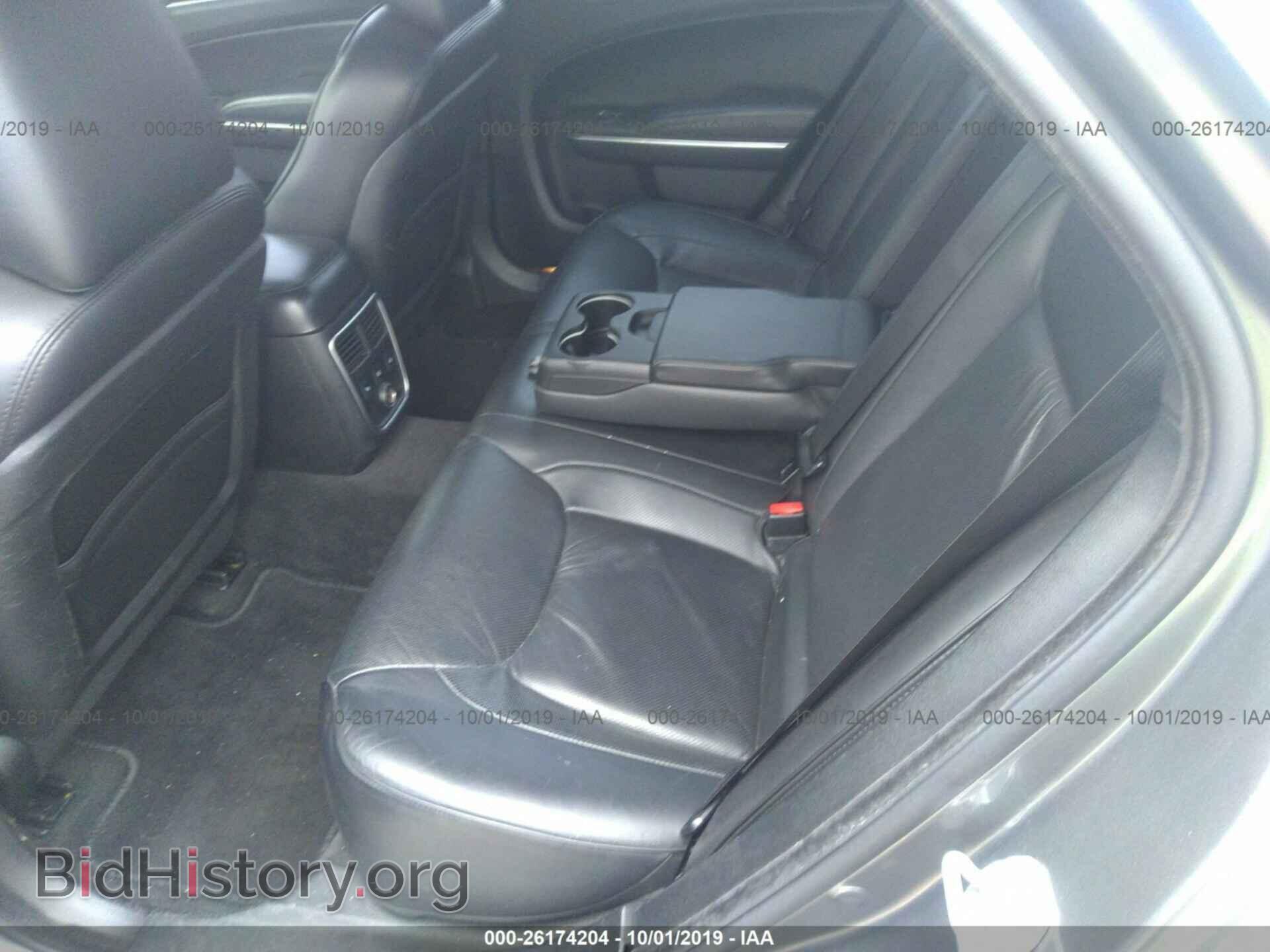 2011 CHRYSLER 300 - VIN: 2C3CA5CG7BH537872 - Фото 8