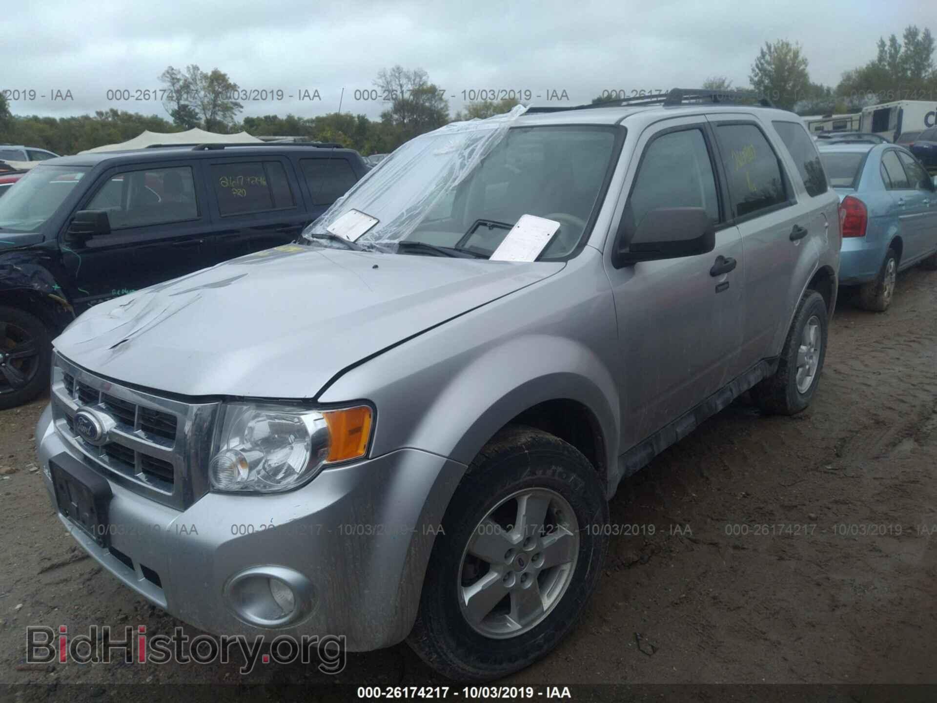 2011 FORD ESCAPE - VIN: 1FMCU0DG2BKA14767 - Photo 2