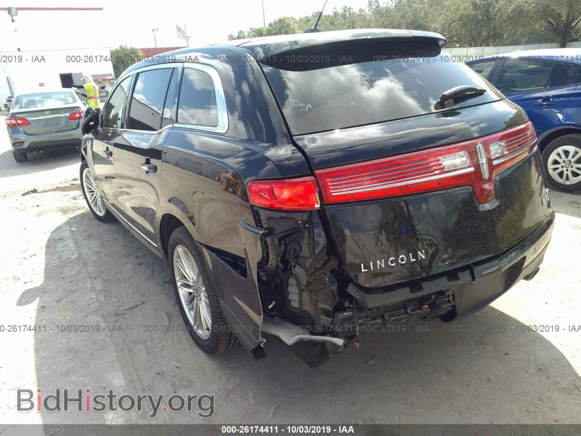 2019 LINCOLN MKT - VIN: 2LMHJ5AT2KBL02283 - Фото 3