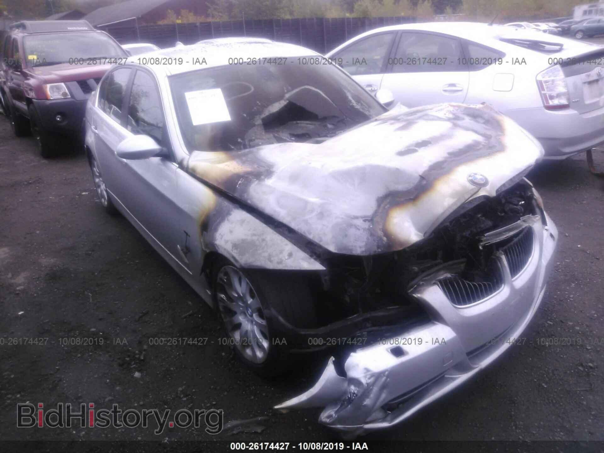 Photo WBAVD33576KV65309 - BMW 330 2006