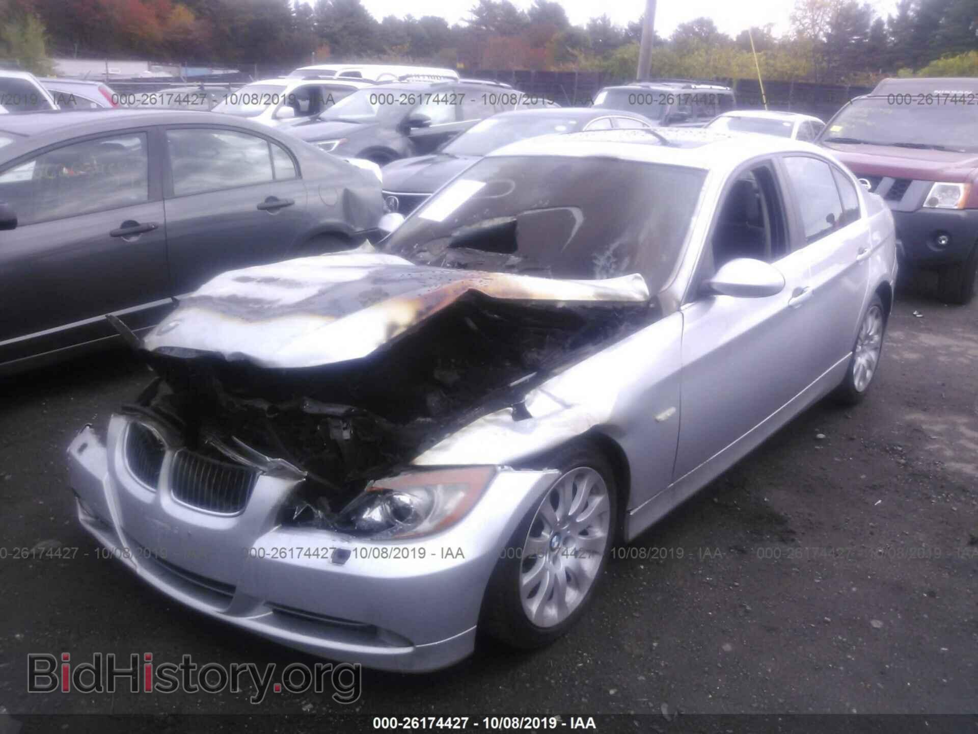 2006 BMW 330 - VIN: WBAVD33576KV65309 - Фото 2