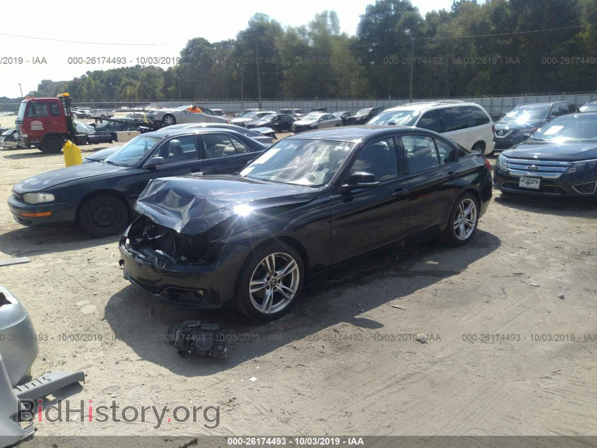 2012 BMW 328 - VIN: WBA3A5C57CFJ89677 - Фото 2