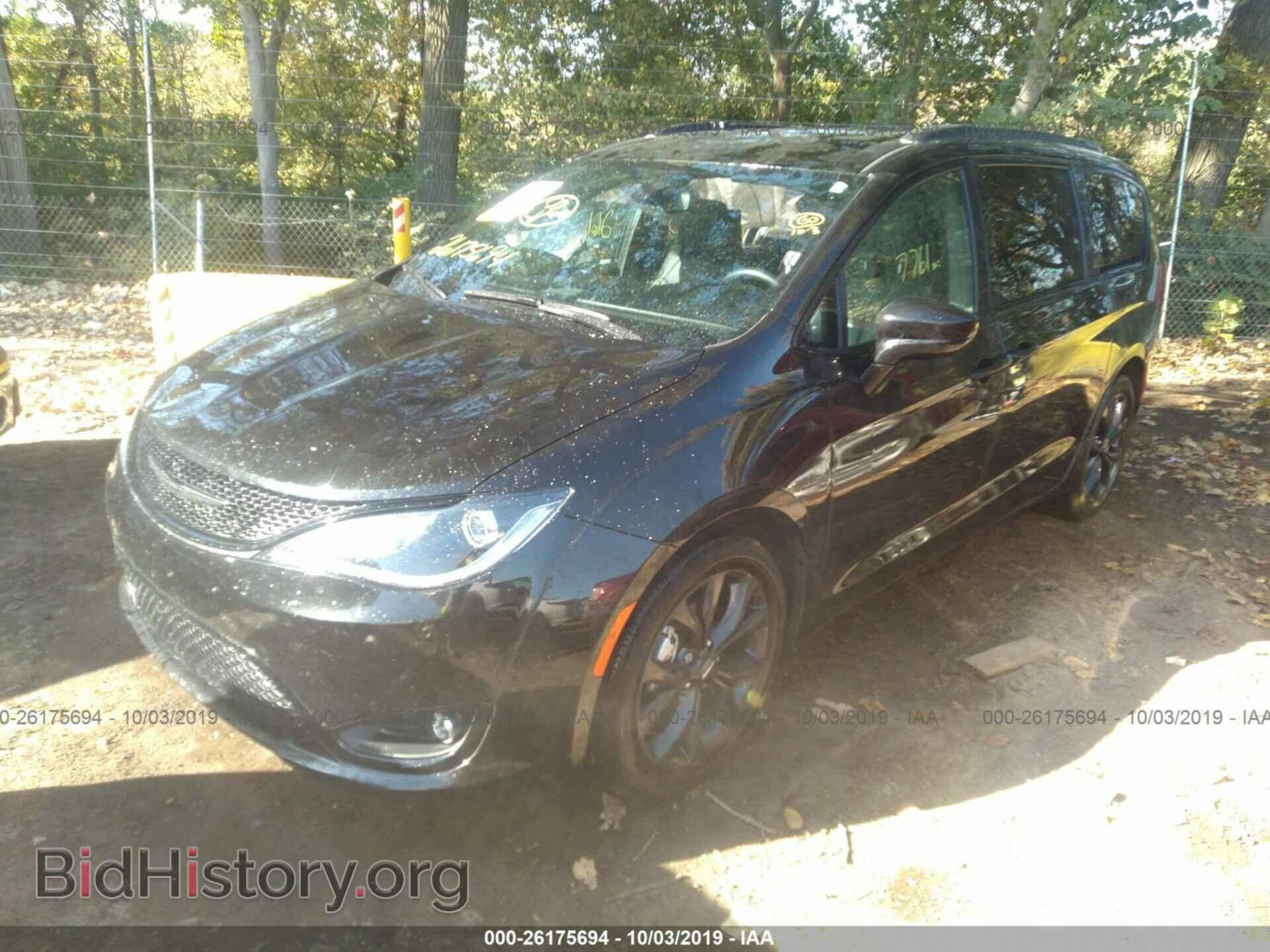 2019 CHRYSLER PACIFICA - VIN: 2C4RC1EG8KR710511 - Фото 2