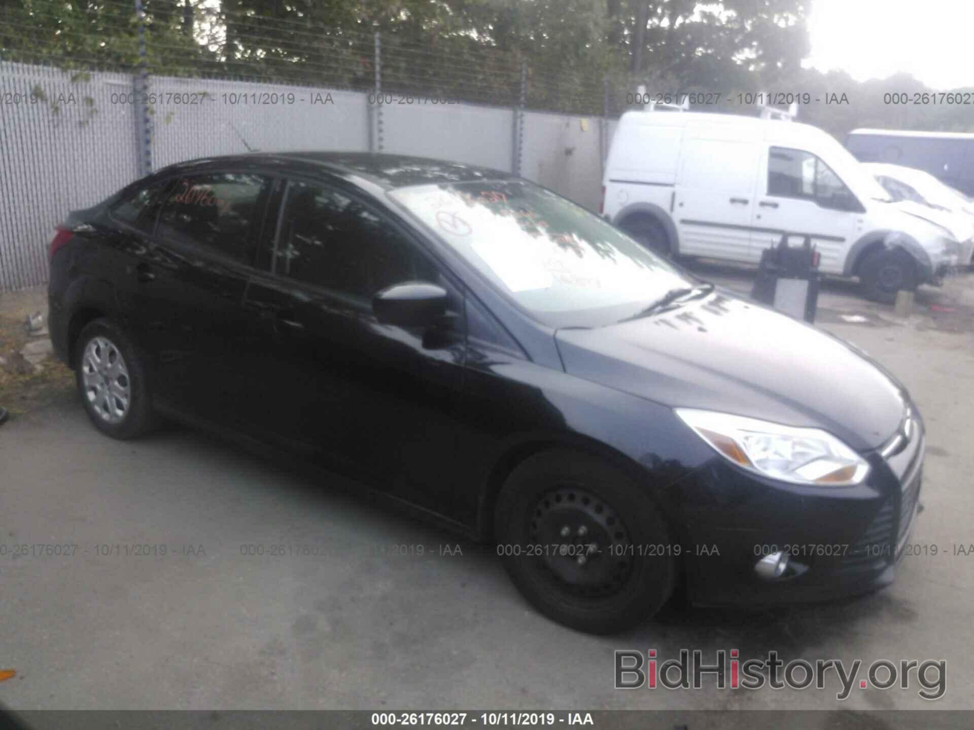 Photo 1FAHP3F2XCL157410 - FORD FOCUS 2012