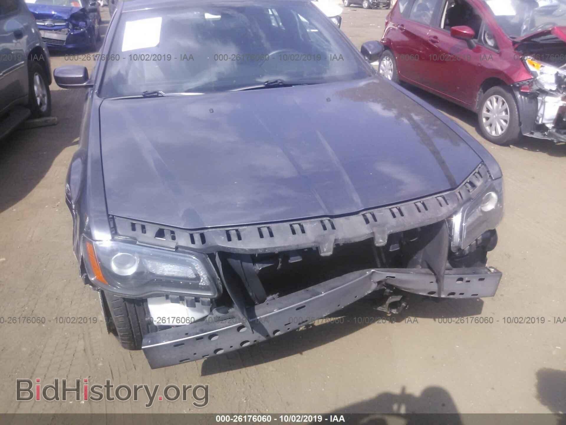 2014 CHRYSLER 300 - VIN: 2C3CCABG1EH376377 - Фото 6