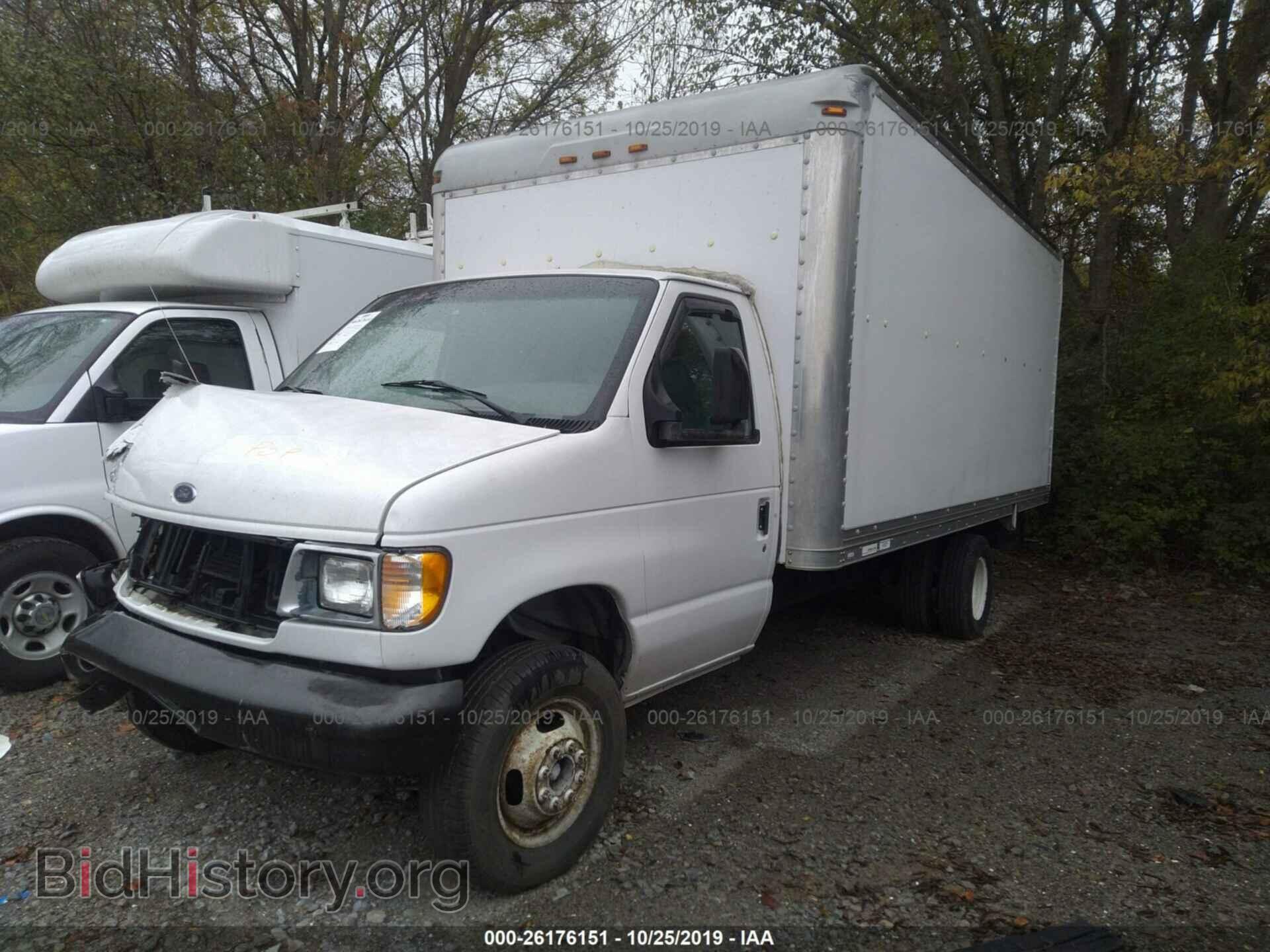 2000 FORD ECONOLINE - VIN: 1FDWE35L2YHA63237 - Фото 2