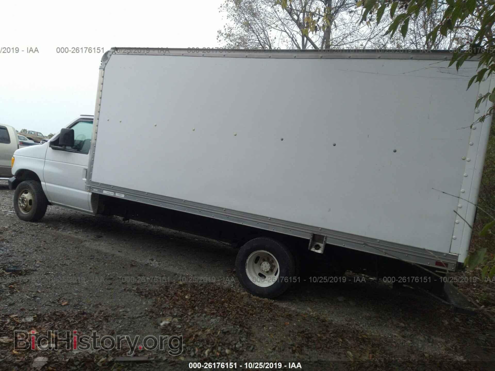2000 FORD ECONOLINE - VIN: 1FDWE35L2YHA63237 - Фото 3