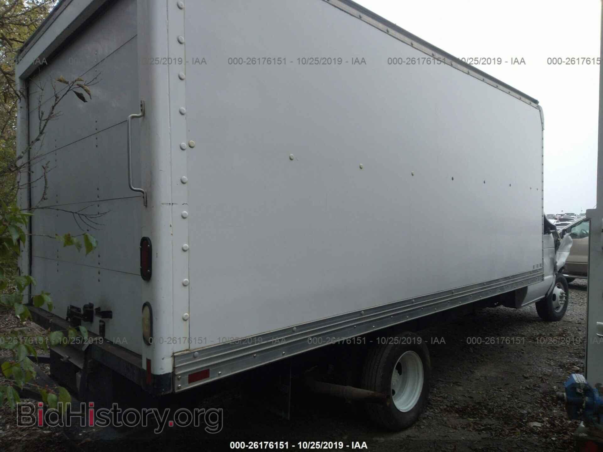 2000 FORD ECONOLINE - VIN: 1FDWE35L2YHA63237 - Фото 4