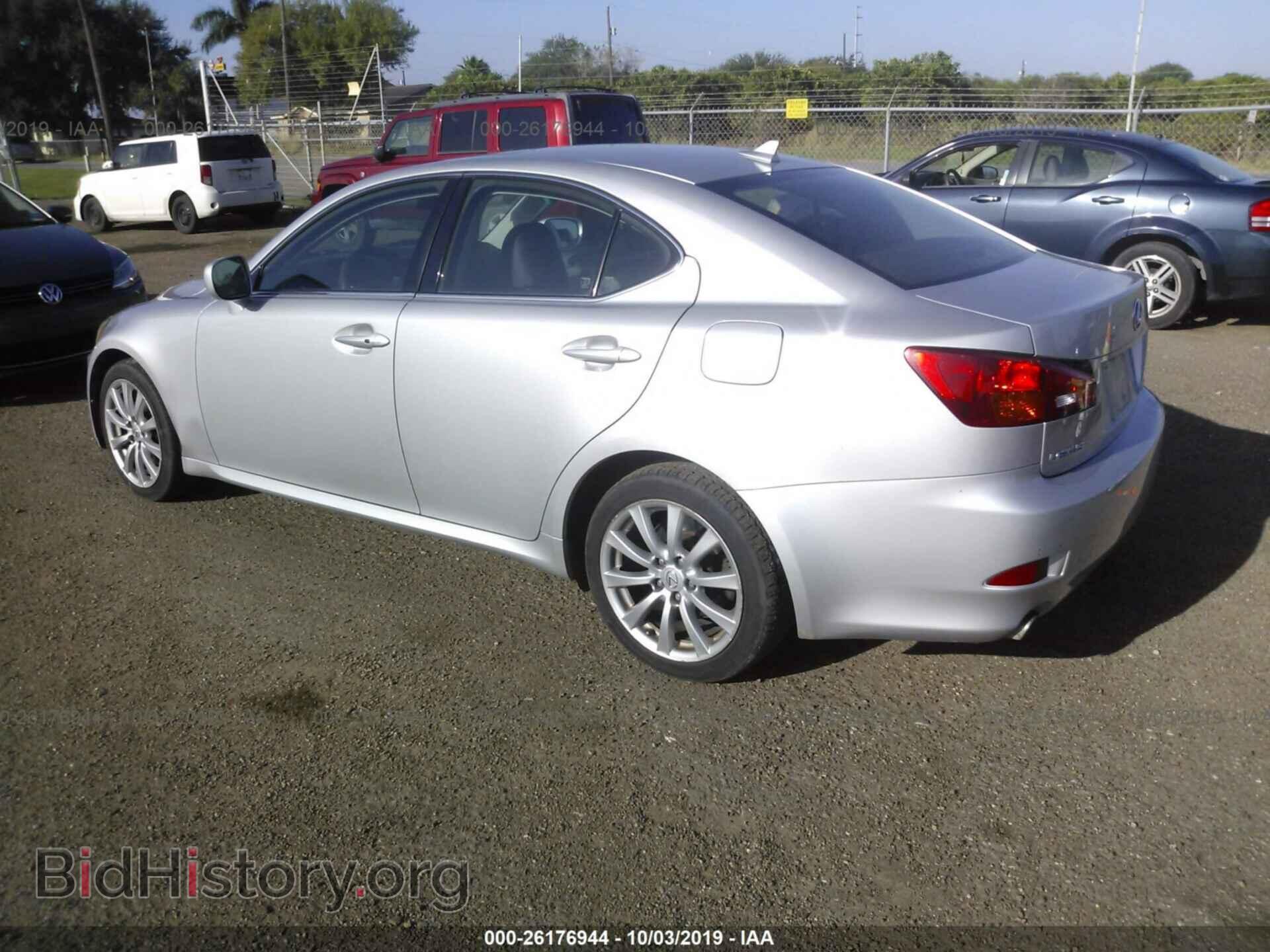 2007 LEXUS IS - VIN: JTHCK262872011336 - Фото 3