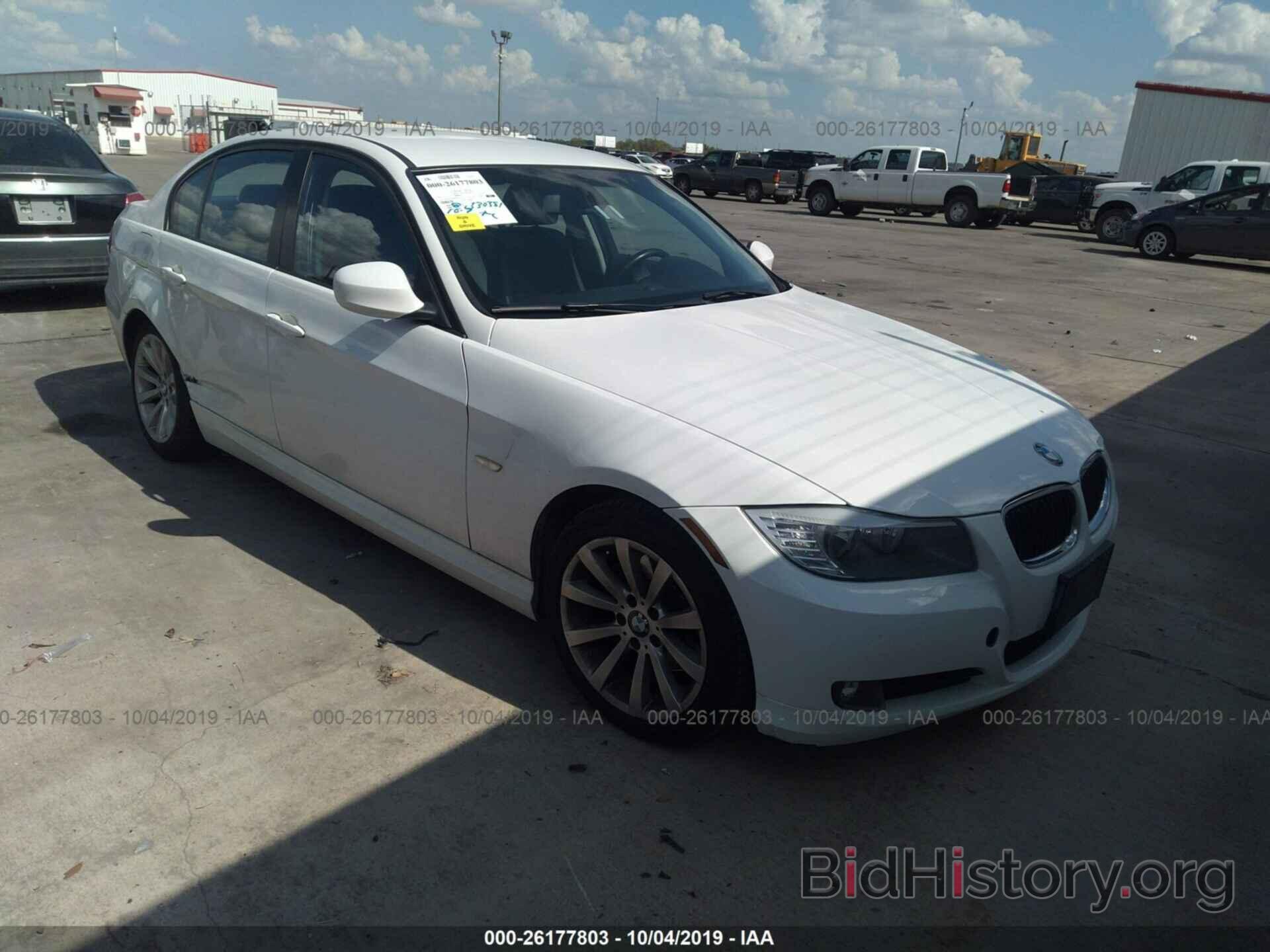 Фотография WBAPH5G56BNM82210 - BMW 328 2011