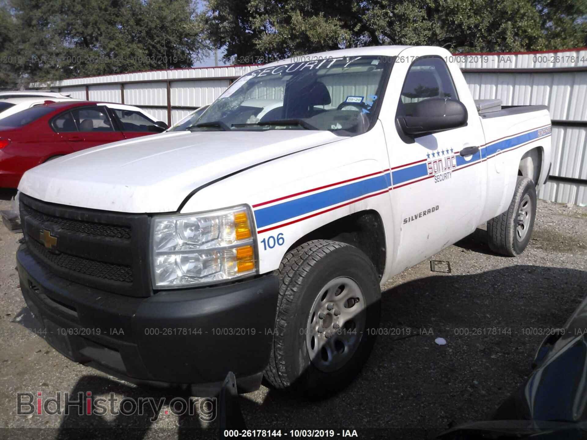 2013 CHEVROLET SILVERADO - VIN: 1GCNCPEX8DZ114101 - Фото 2