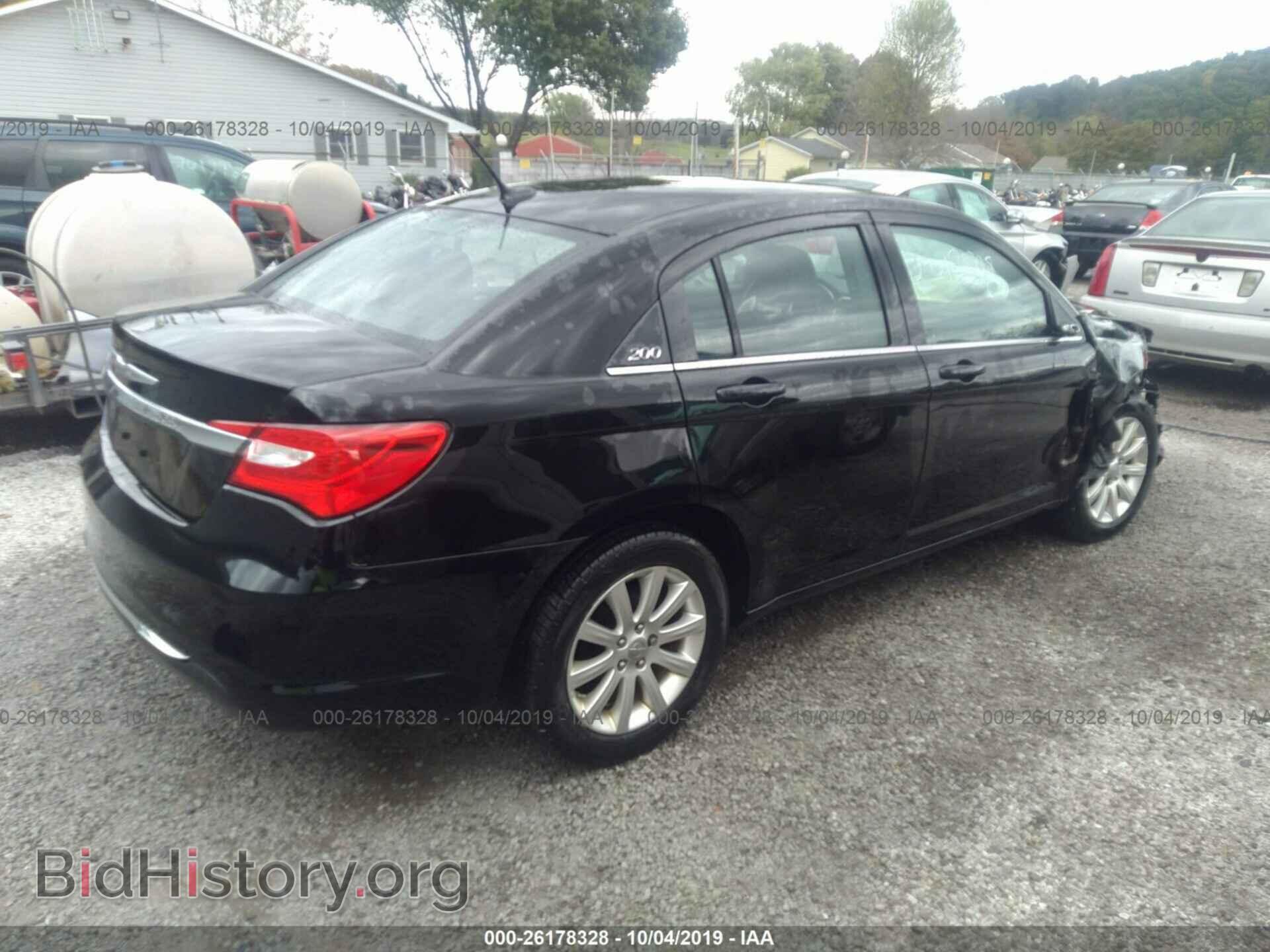 2011 CHRYSLER 200 - VIN: 1C3BC1FB2BN625153 - Фото 4