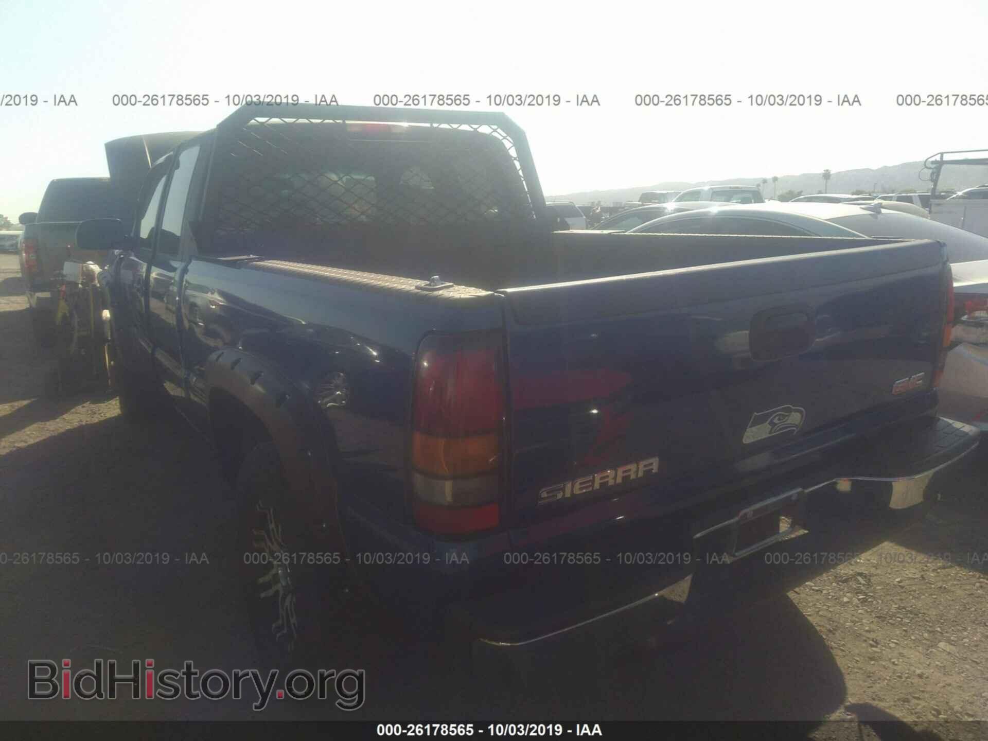 2004 GMC NEW SIERRA - VIN: 1GTEC19X34Z290870 - Фото 3
