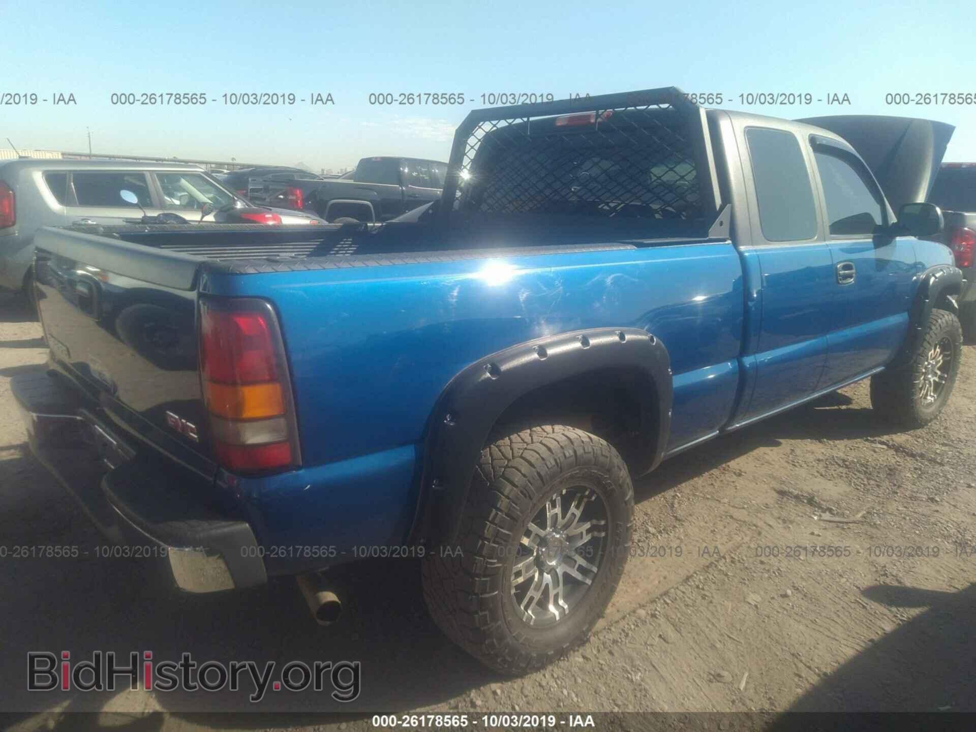 2004 GMC NEW SIERRA - VIN: 1GTEC19X34Z290870 - Фото 4