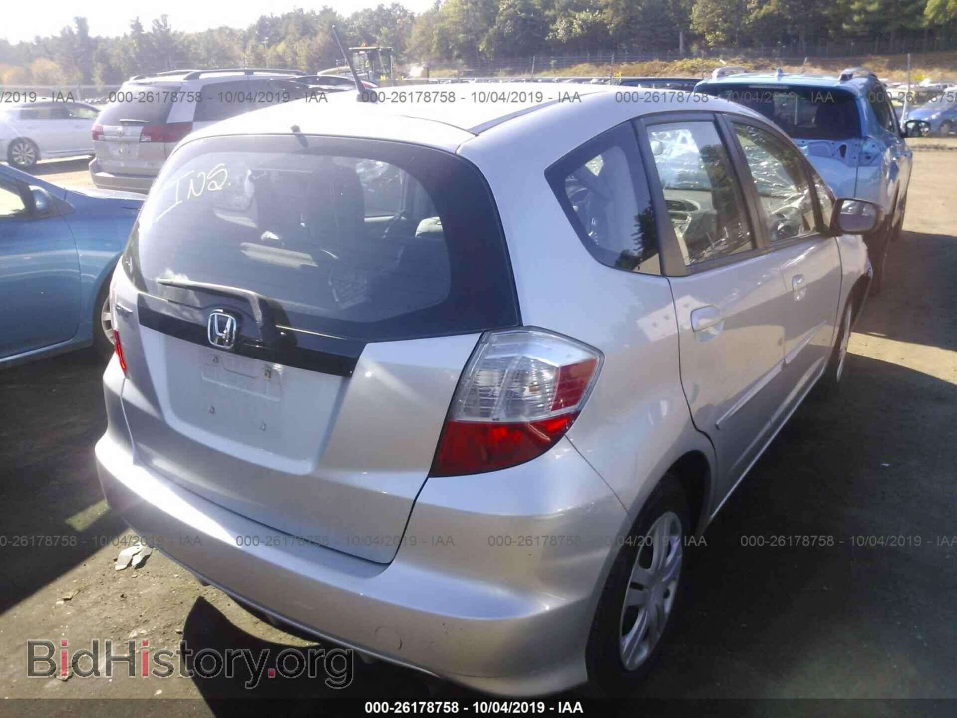 2011 HONDA FIT - VIN: JHMGE8H32BC028198 - Фото 4