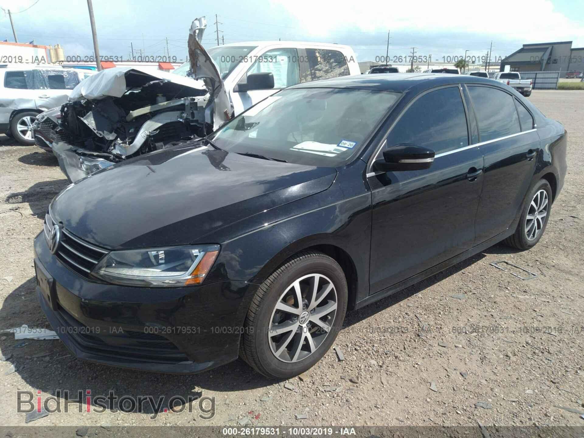 2017 VOLKSWAGEN JETTA - VIN: 3VWDB7AJXHM371264 - Фото 2