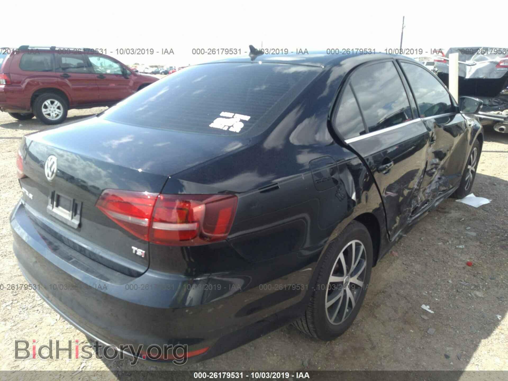 2017 VOLKSWAGEN JETTA - VIN: 3VWDB7AJXHM371264 - Фото 4