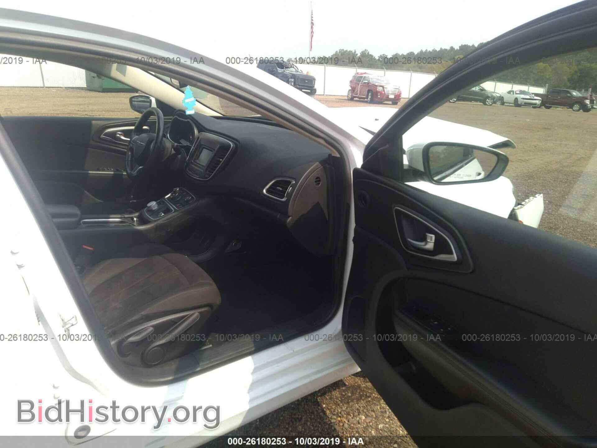 2016 CHRYSLER 200 - VIN: 1C3CCCFB2GN196460 - Photo 5