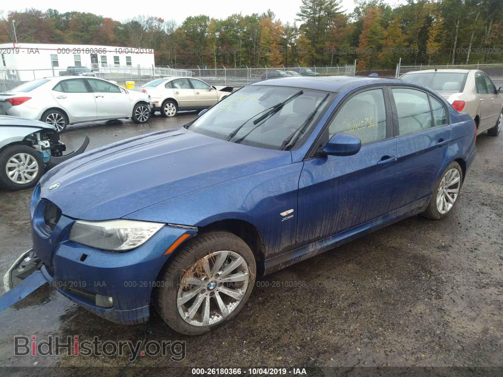 2011 BMW 328 - VIN: WBAPK7C55BA817516 - Фото 2