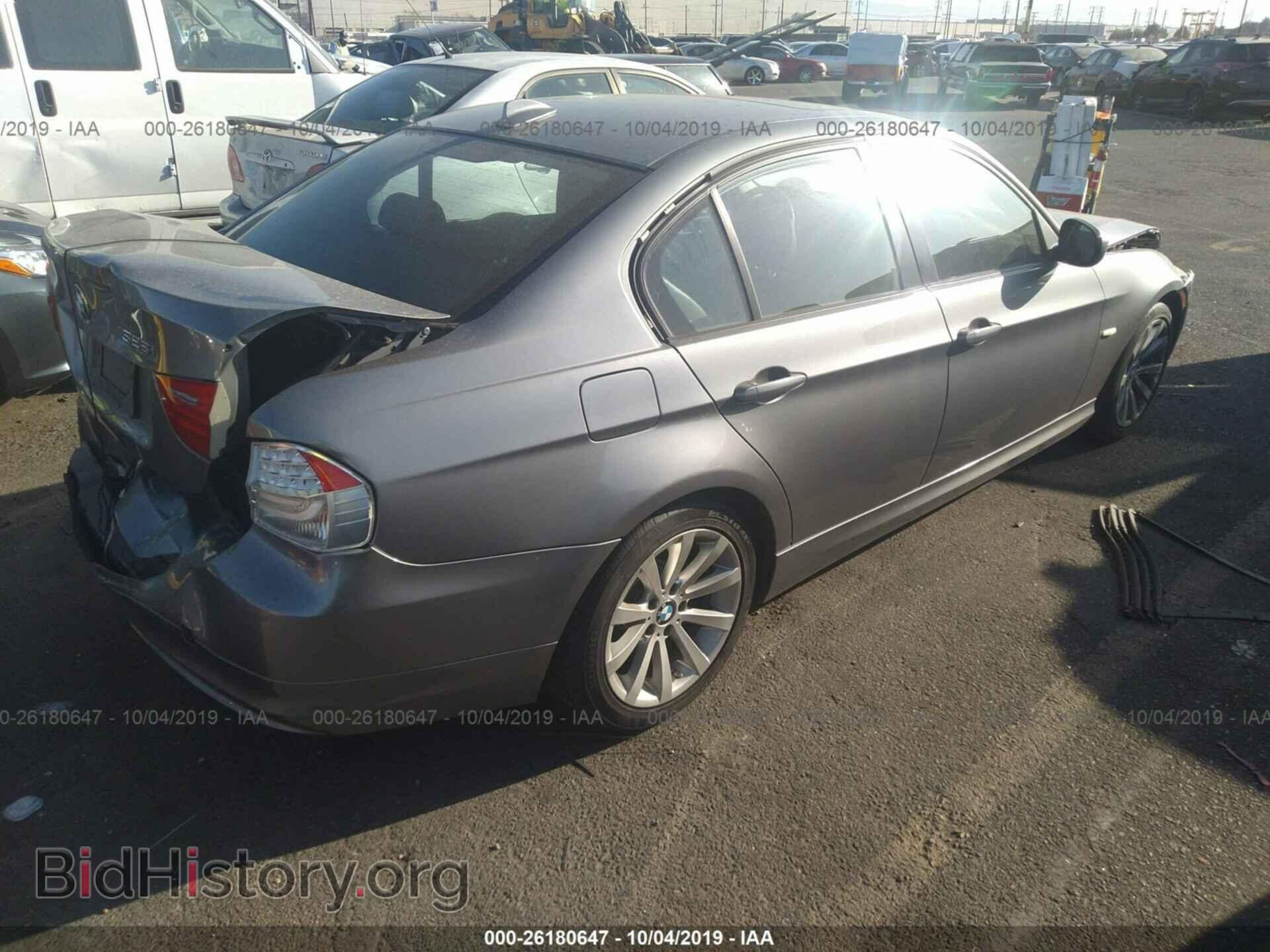 2011 BMW 328 - VIN: WBAPH5C52BA446415 - Фото 4
